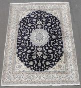 Nain, Perserteppich, Iran. Feine Knüpfung. 332 cm x 246 cm. Orientteppich. Handgeknüpft. Korkwolle