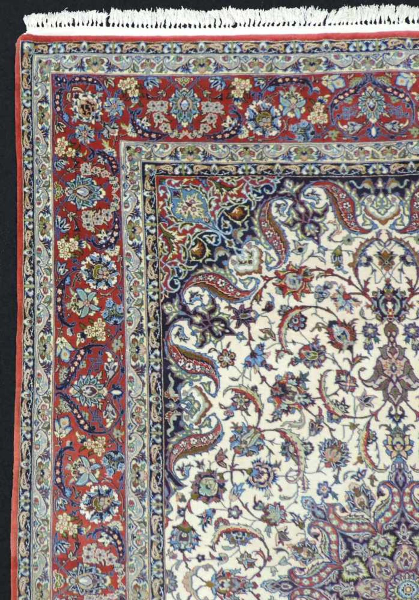 Isfahan Perserteppich. Iran. Selten feine Knüpfung. 241 cm x 158 cm. Handgeknüpft. Korkwolle und - Bild 3 aus 8