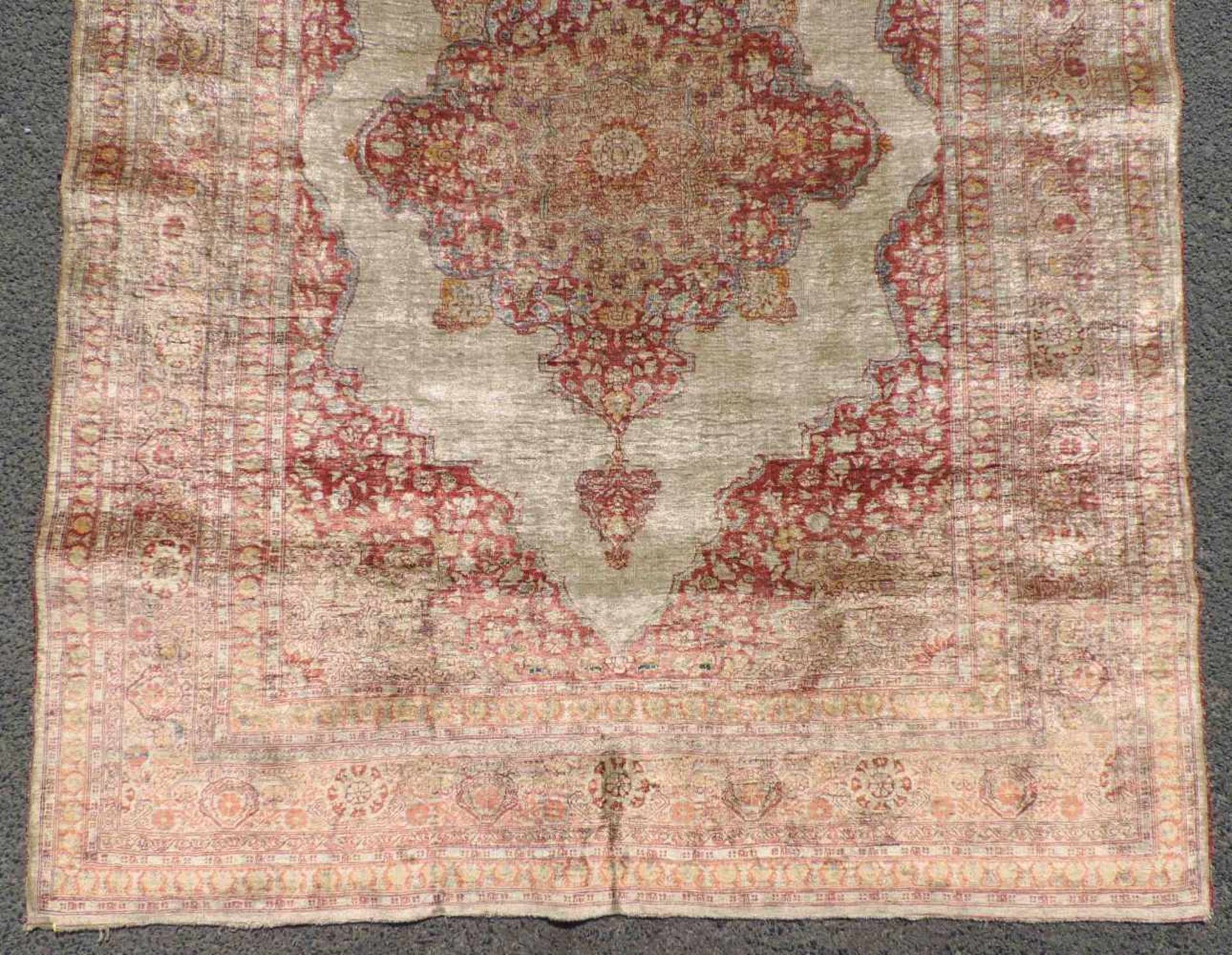 Täbris Perserteppich "Hadji Jallili". Iran. Antik. 2. Hälfte 19. Jahrhundert. 163 cm x 120 cm. - Bild 2 aus 5