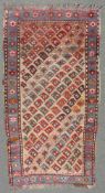 Shah-Savan Dorfteppich. Iran. Alt, Anfang 20. Jahrhundert. 169 cm x 88 cm. Orientteppich. Wolle