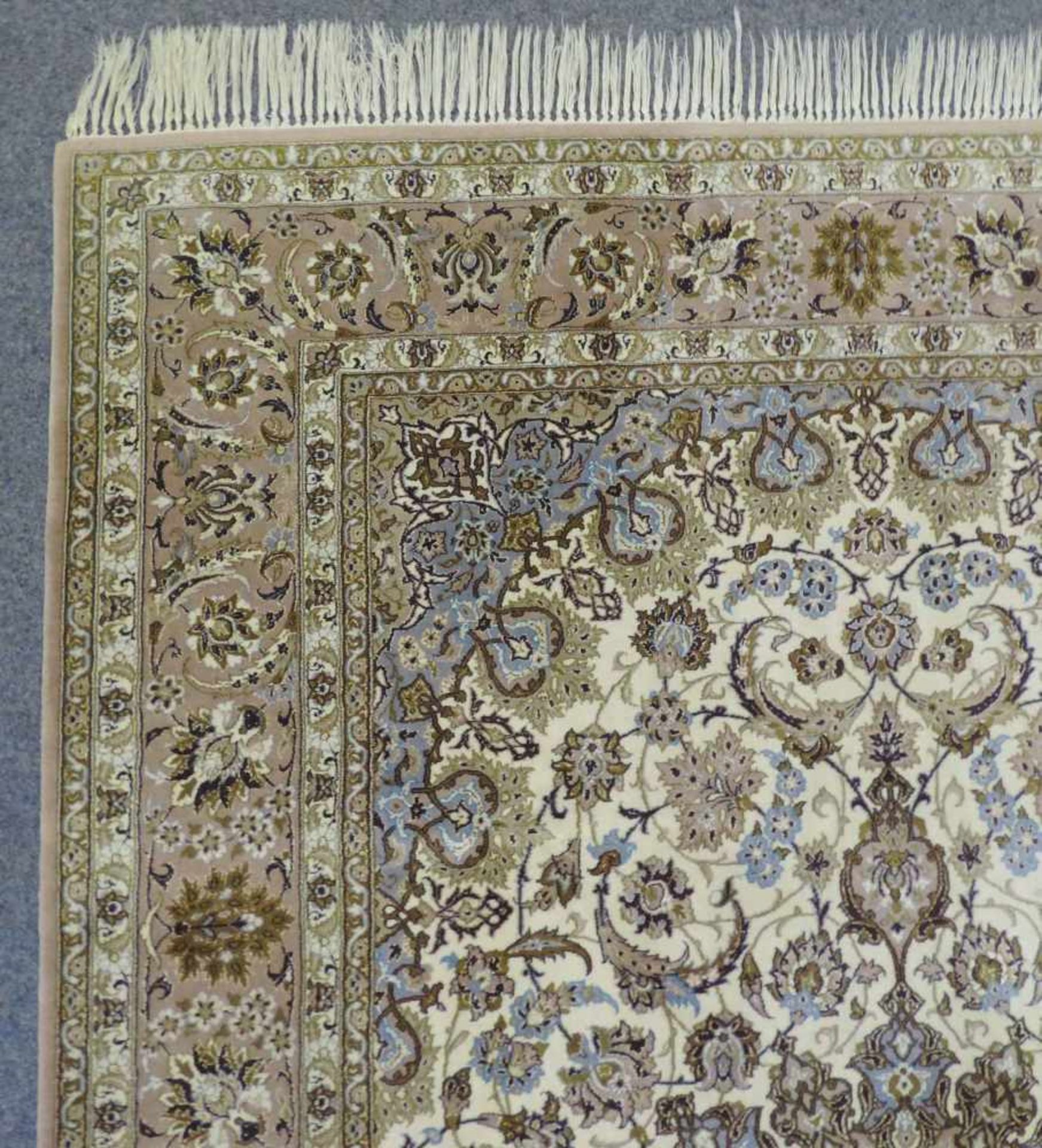 Isfahan Perserteppich. Iran. Sehr feine Knüpfung. 234 cm x 158 cm. Orientteppich. handgeknüpft. - Bild 6 aus 9
