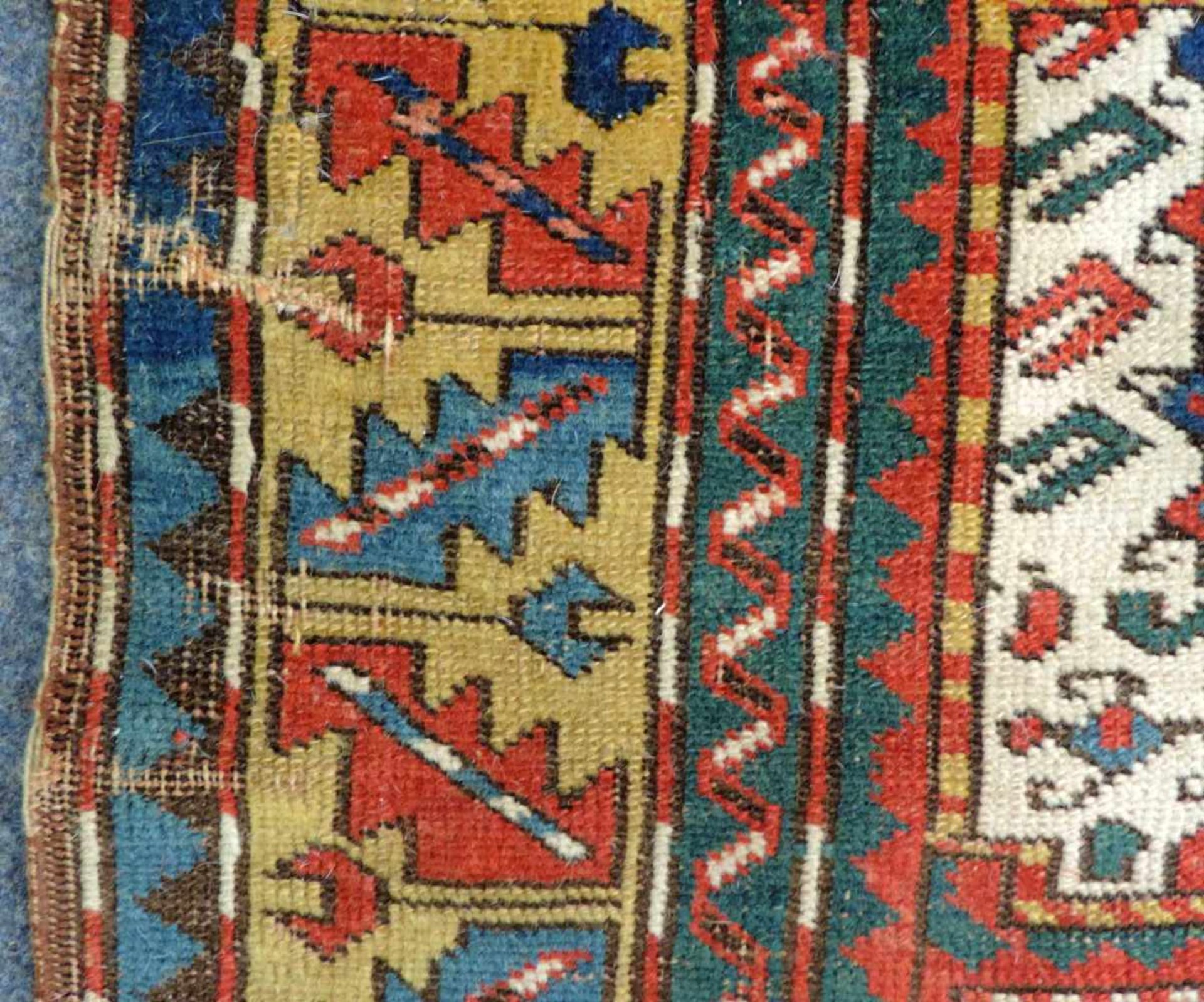 Kasak Dorfteppich. Kaukasus. Antik, Mitte 19. Jahrhundert. 224 cm x 145 cm. Orientteppich. - Bild 11 aus 11