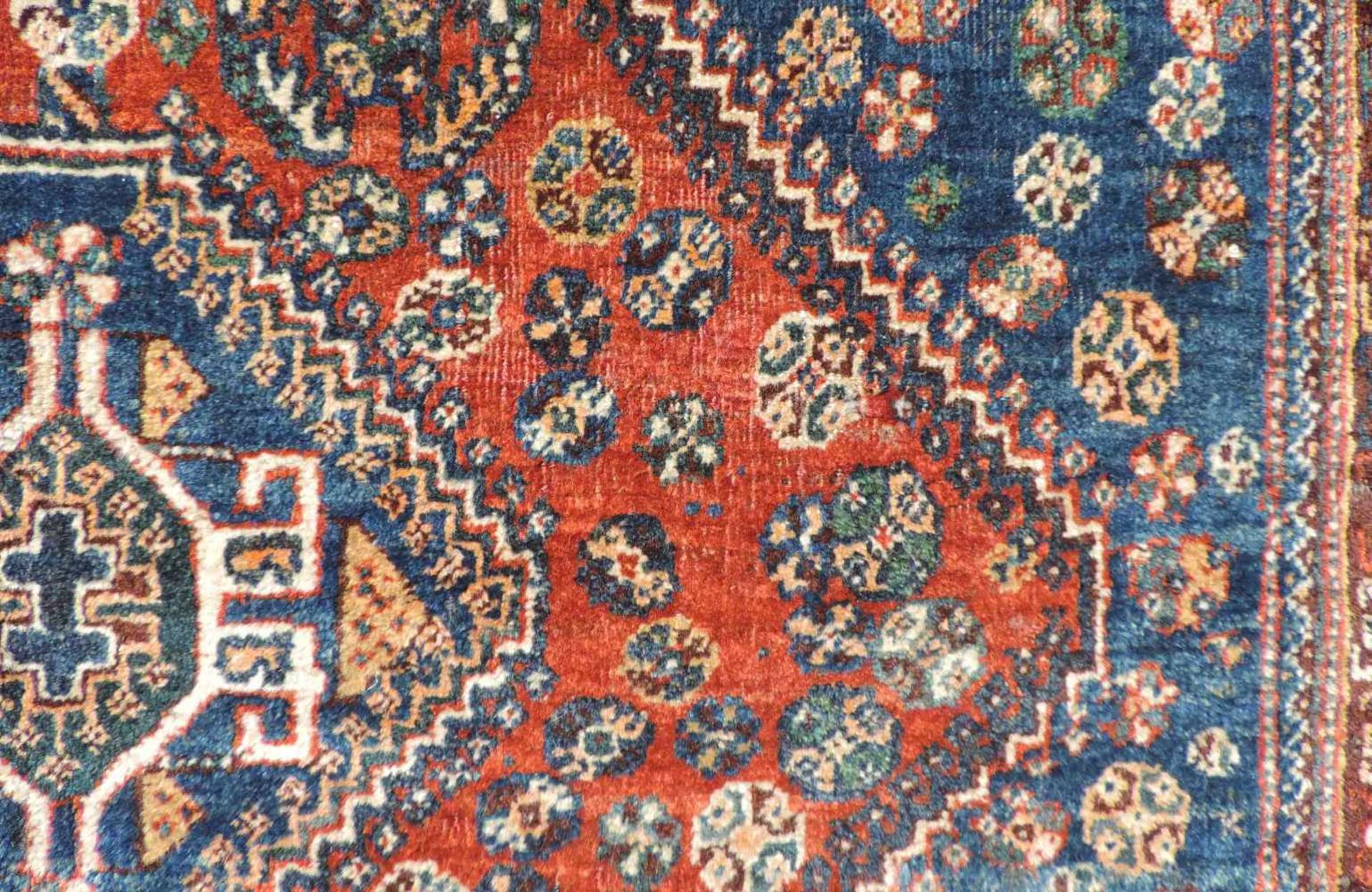 Kaschkai Perserteppich. Iran. Alt, um 1930. 127 cm x 118 cm. Orientteppich. Handgeknüpft. Wolle - Bild 4 aus 6