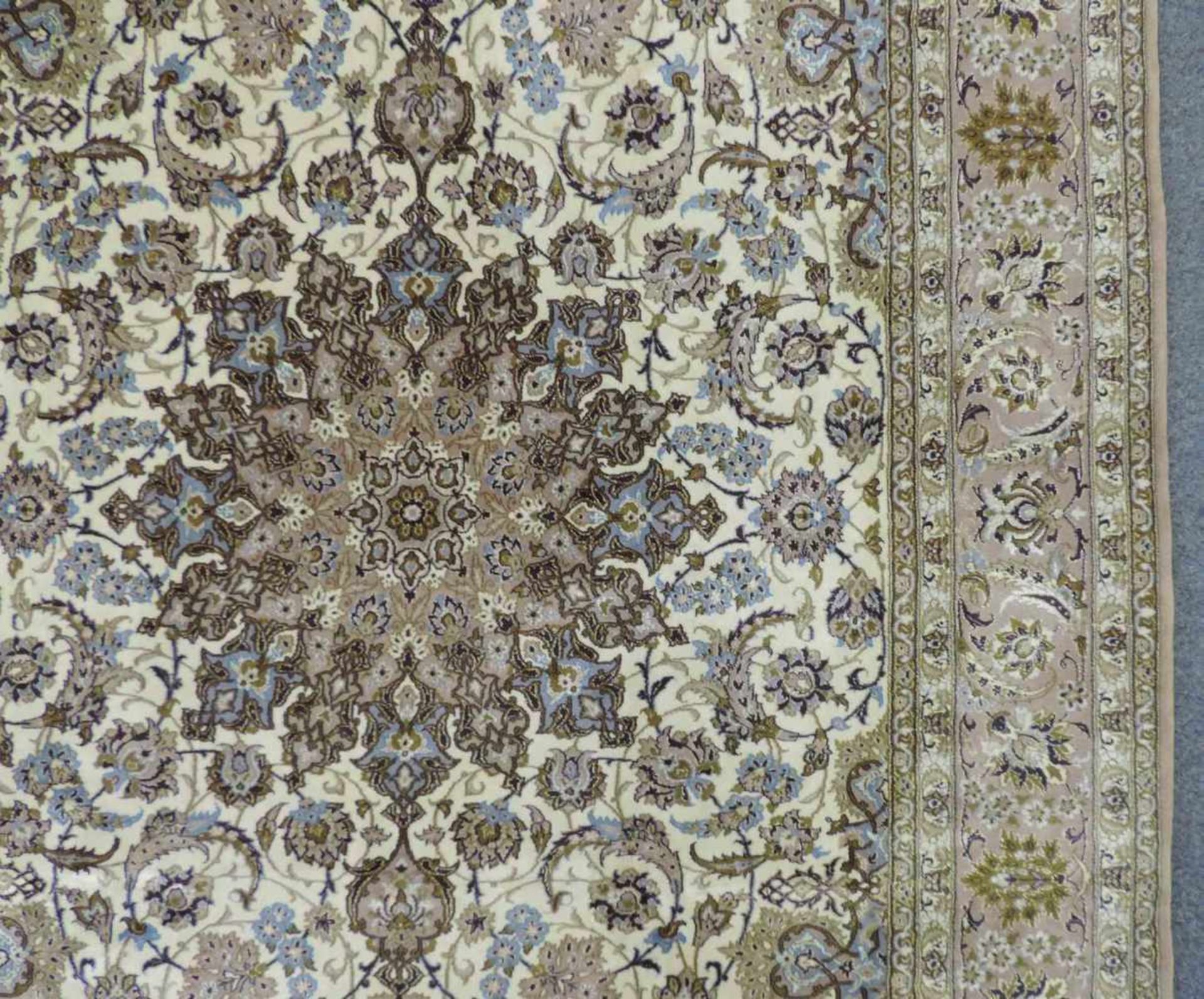 Isfahan Perserteppich. Iran. Sehr feine Knüpfung. 234 cm x 158 cm. Orientteppich. handgeknüpft. - Bild 5 aus 9