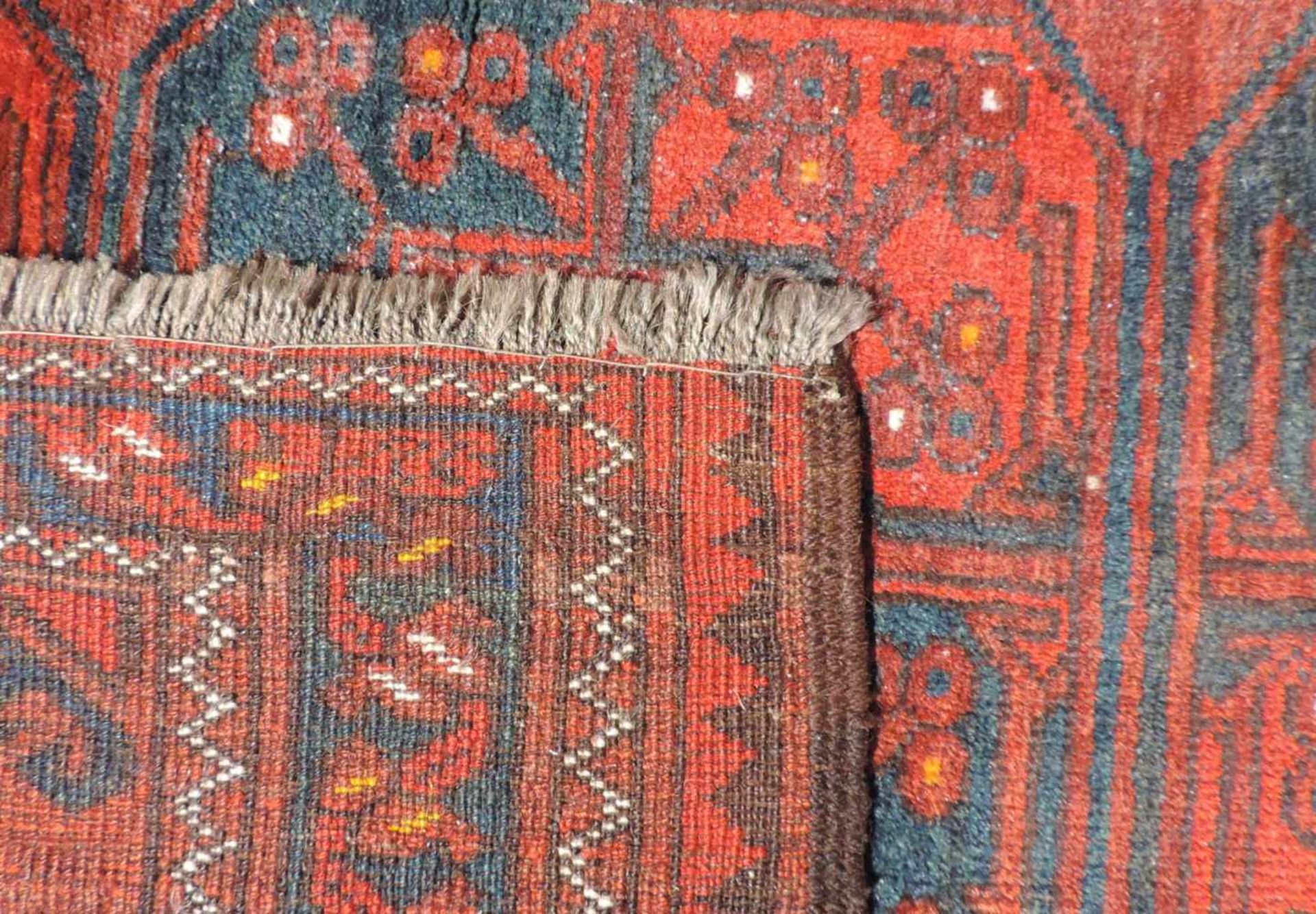 Ersari Stammesteppich. Turkmenistan. Antik um 1910. 193 cm x 102 cm. Orientteppich. Handgeknüpft. - Bild 5 aus 5