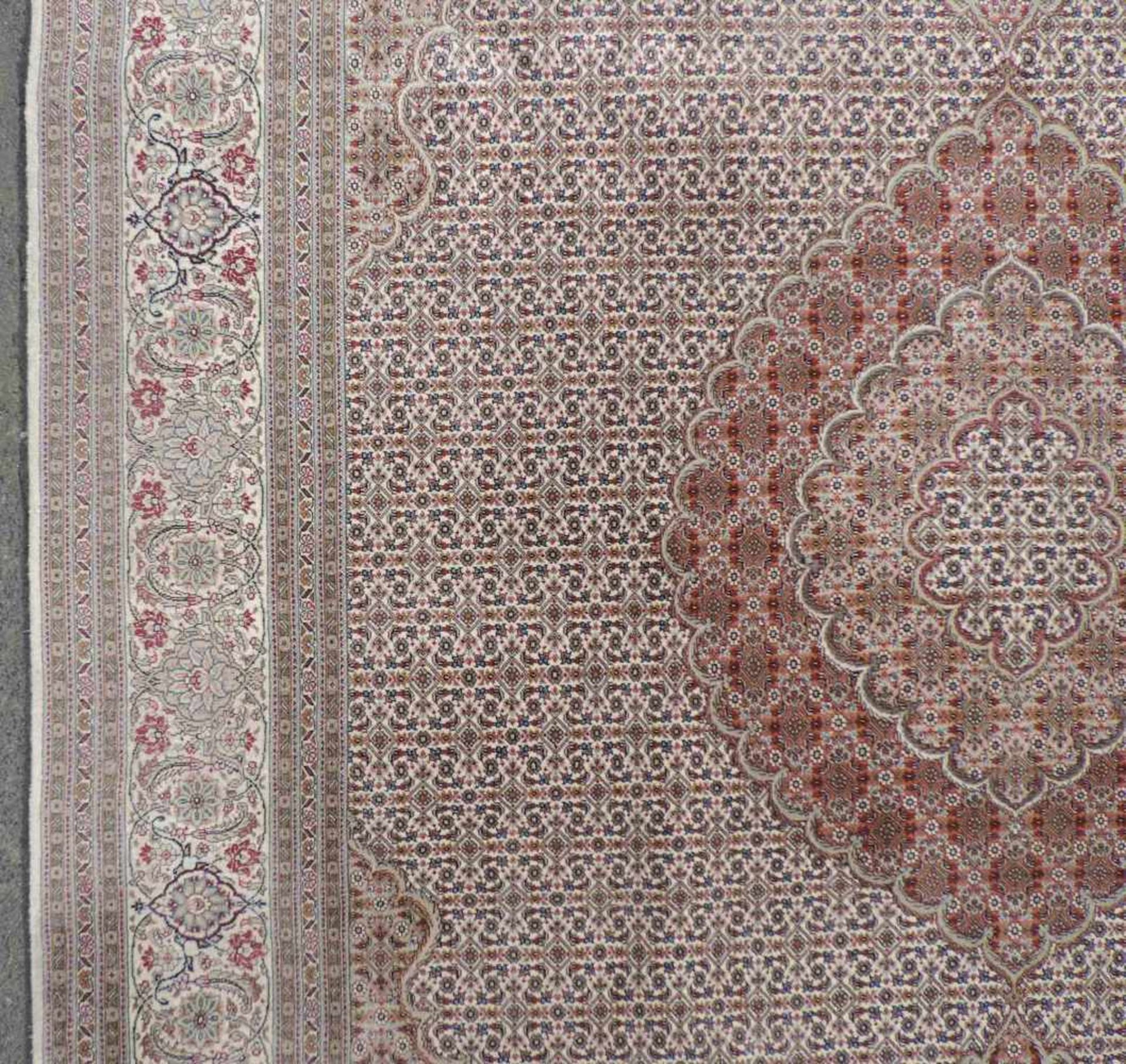 Täbriz Mahi Perserteppich. Iran. Sehr feine Knüpfung. 300 cm x 202 cm. Orientteppich. - Bild 5 aus 10