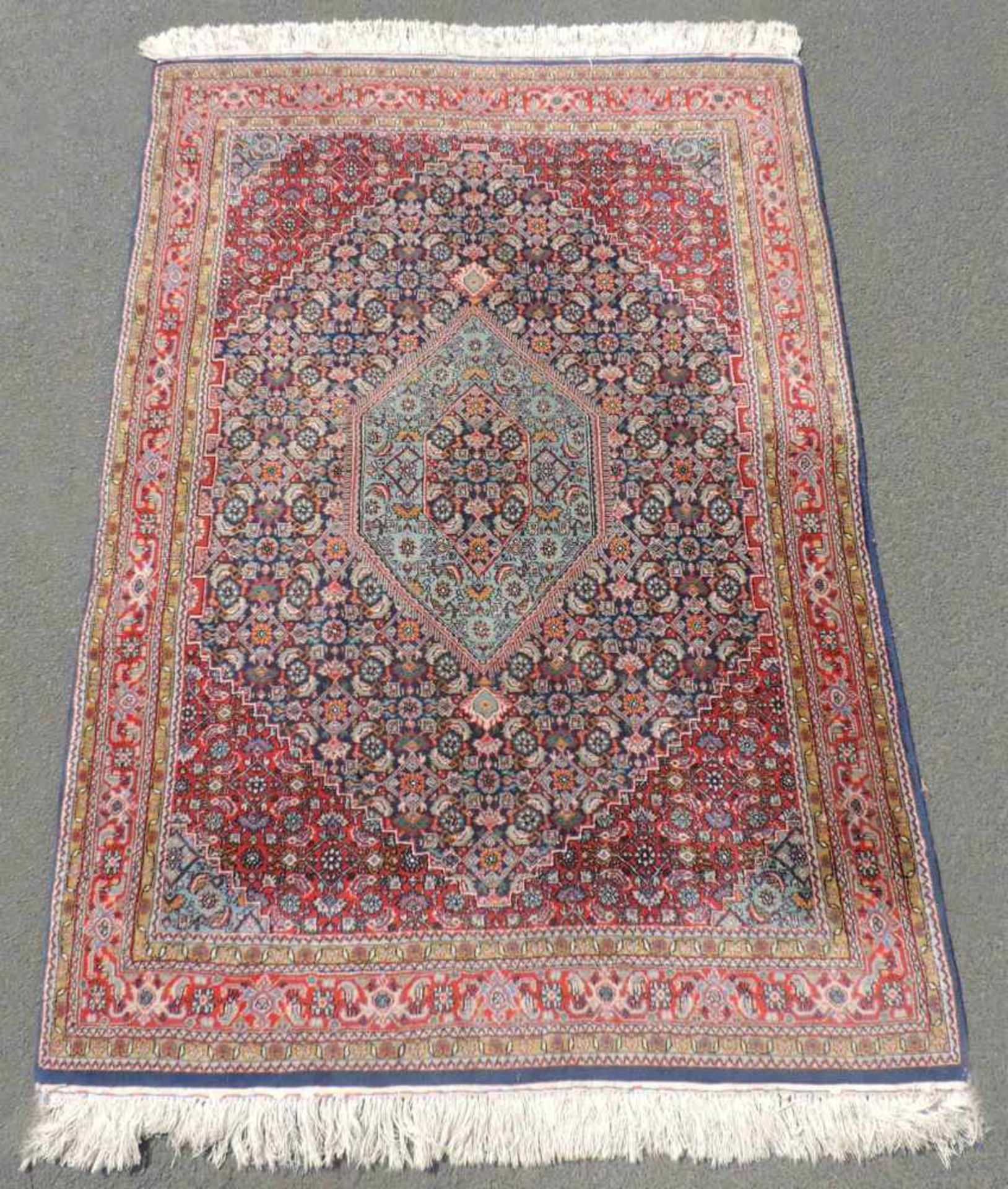 Bidjar Perserteppich. Iran. 206 cm x 147 cm. Handgeknüpft. Wolle auf Baumwolle. Bidjar Persian