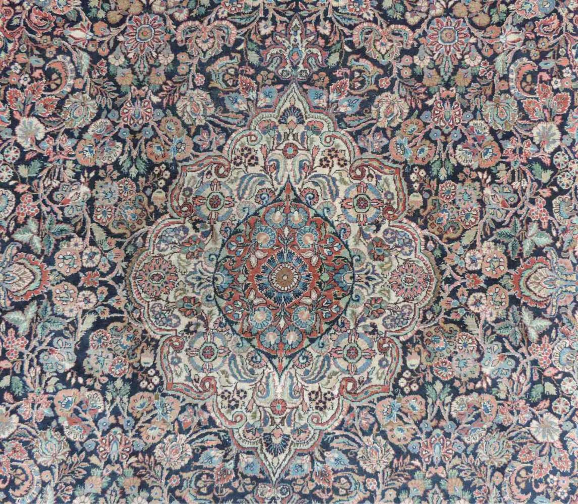 Hamadan Scherkat Perserteppich. Iran. Feine Knüpfung. 388 cm x 275 cm. Handgeknüpft. Wolle auf - Image 5 of 9