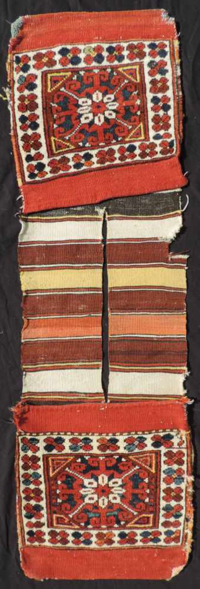 Bergama Hybe Stammesteppich. Doppeltasche. Türkei. Antik, 19. Jh. 140 cm x 44 cm. Handgeknüpfte