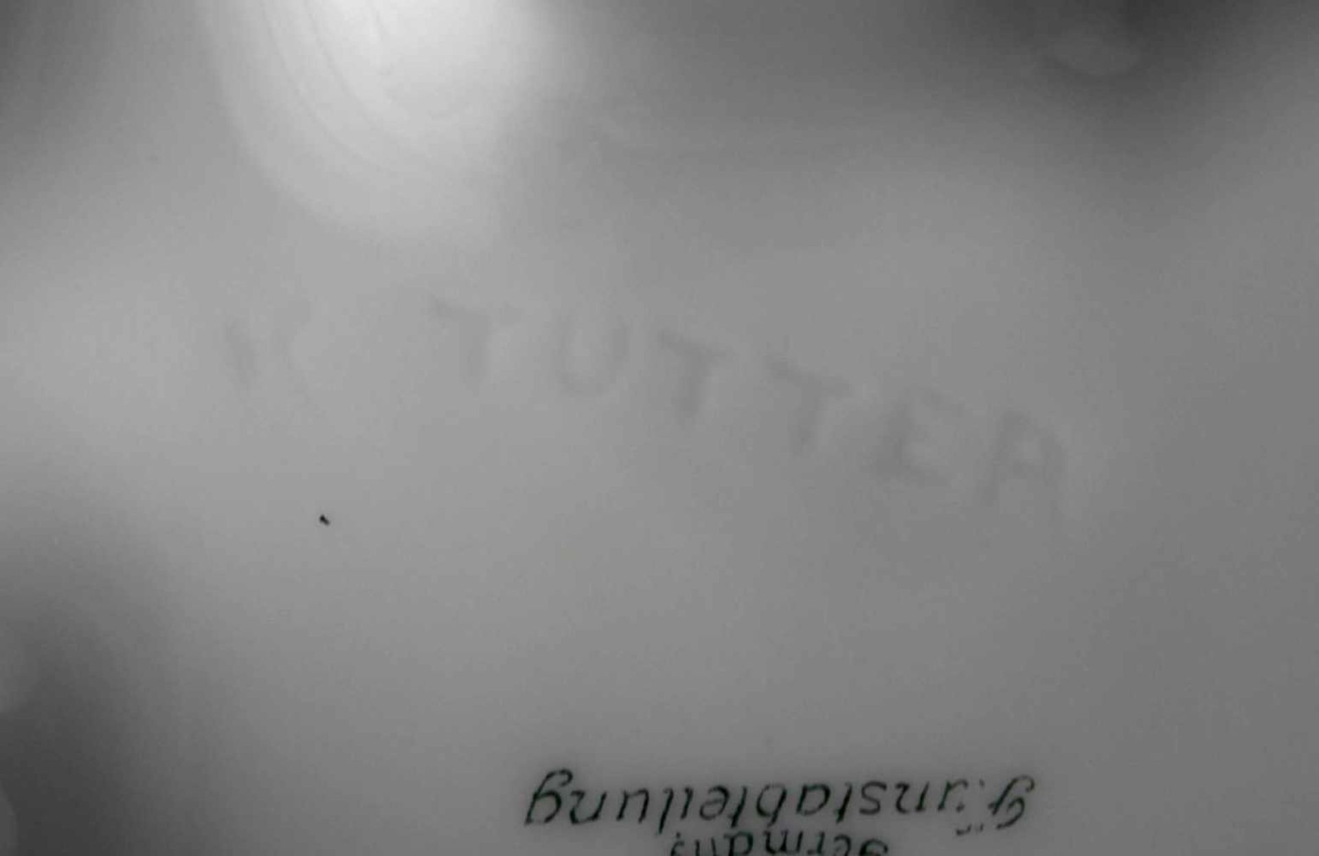 Karl TUTTER (1883 - 1969). Deckeldose mit Putto. Für Hutschenreuther. 30 cm hoch. Unterseitig - Bild 8 aus 8