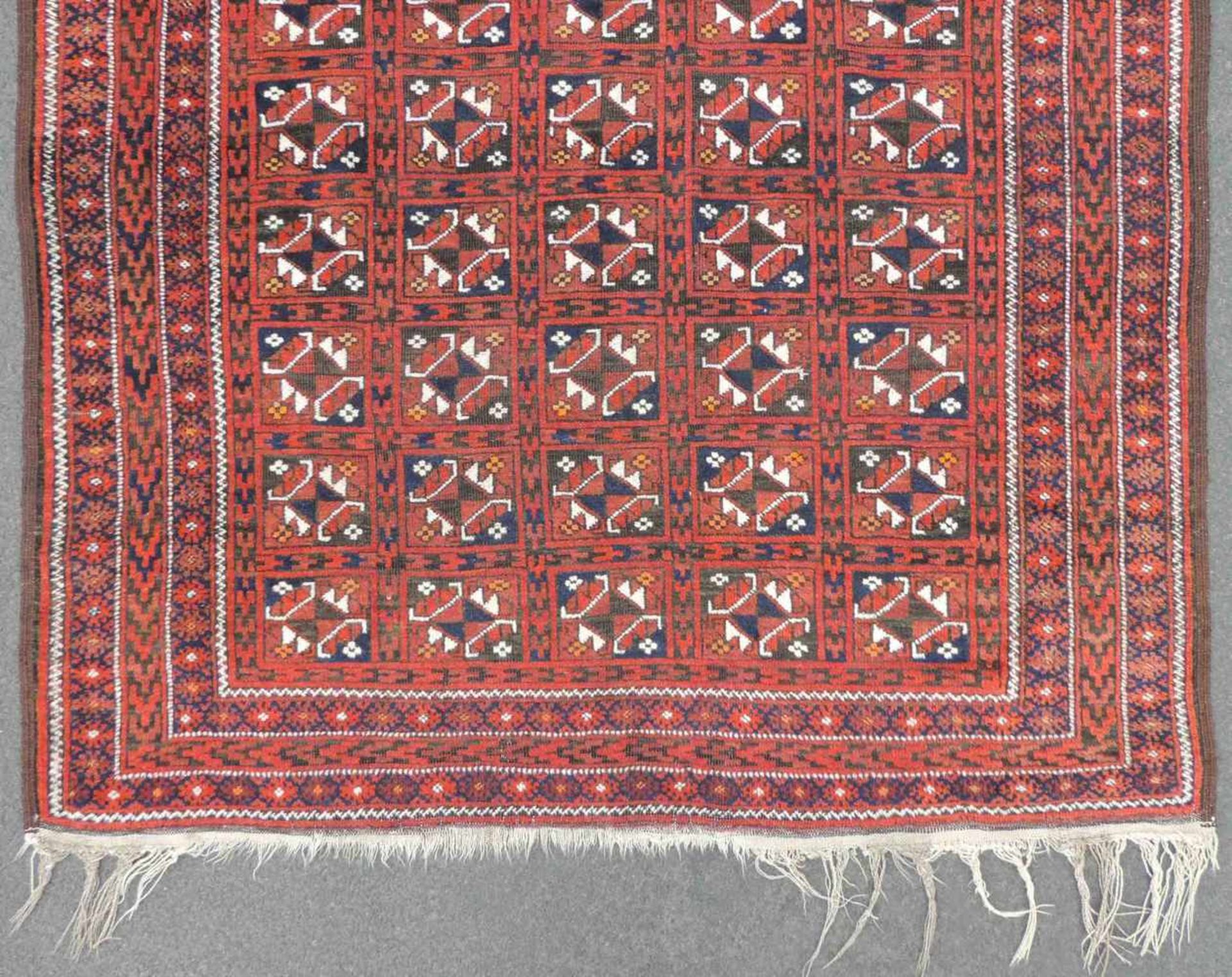 Belutsch Stammesteppich der Turkmenen. Chorassan. Iran. Alt, um 1920 217 cm x 129 cm. - Bild 2 aus 7