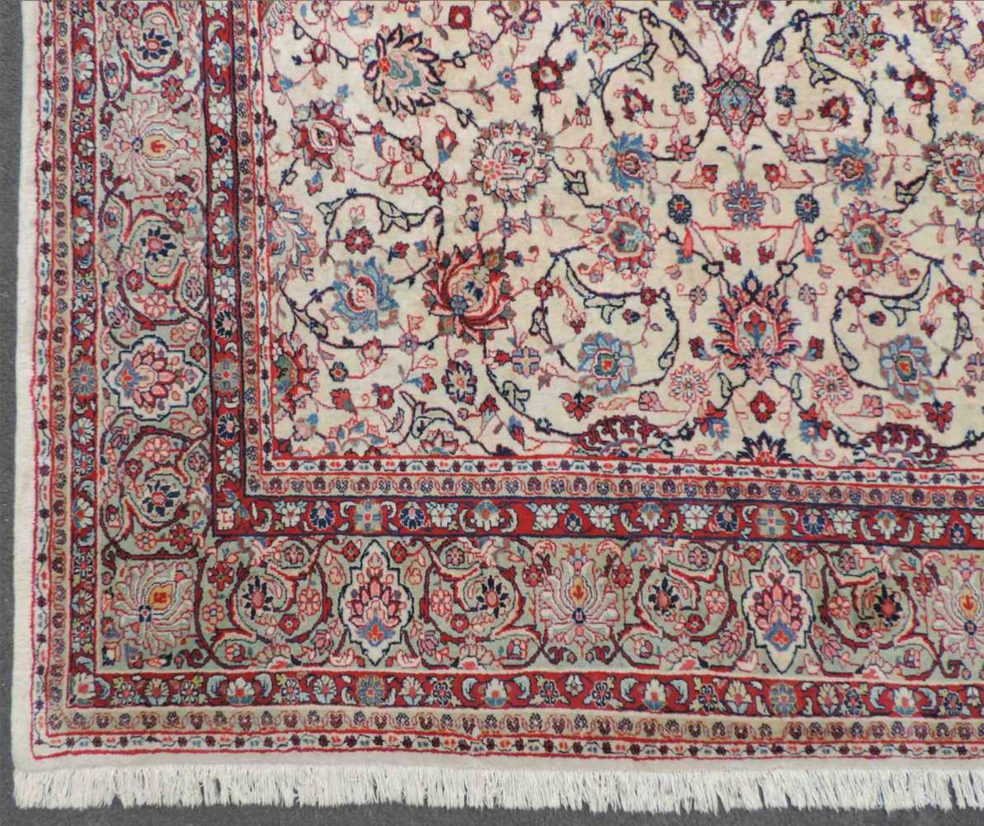 Saruk Perserteppich. Iran. 441 cm x 286 cm. Orientteppich, handgeknüpft. Wolle auf Baumwolle. - Bild 4 aus 11