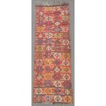 Sivas Kelim Bahn. Stammesteppich. Ost Anatolien. Antik, 19. Jahrhundert. 420 cm x 110 cm.