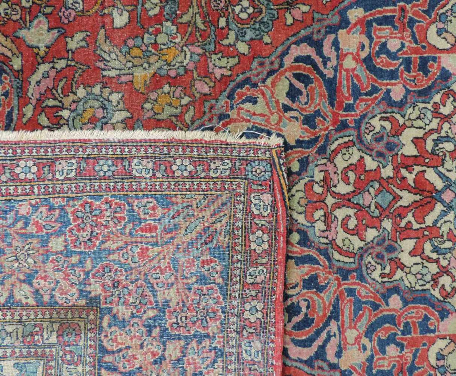 Isfahan Perserteppich. Iran. Alt, um 1920. 198 cm x 138 cm. Handgeknüpft. Wolle auf Baumwolle. Feine - Image 7 of 8