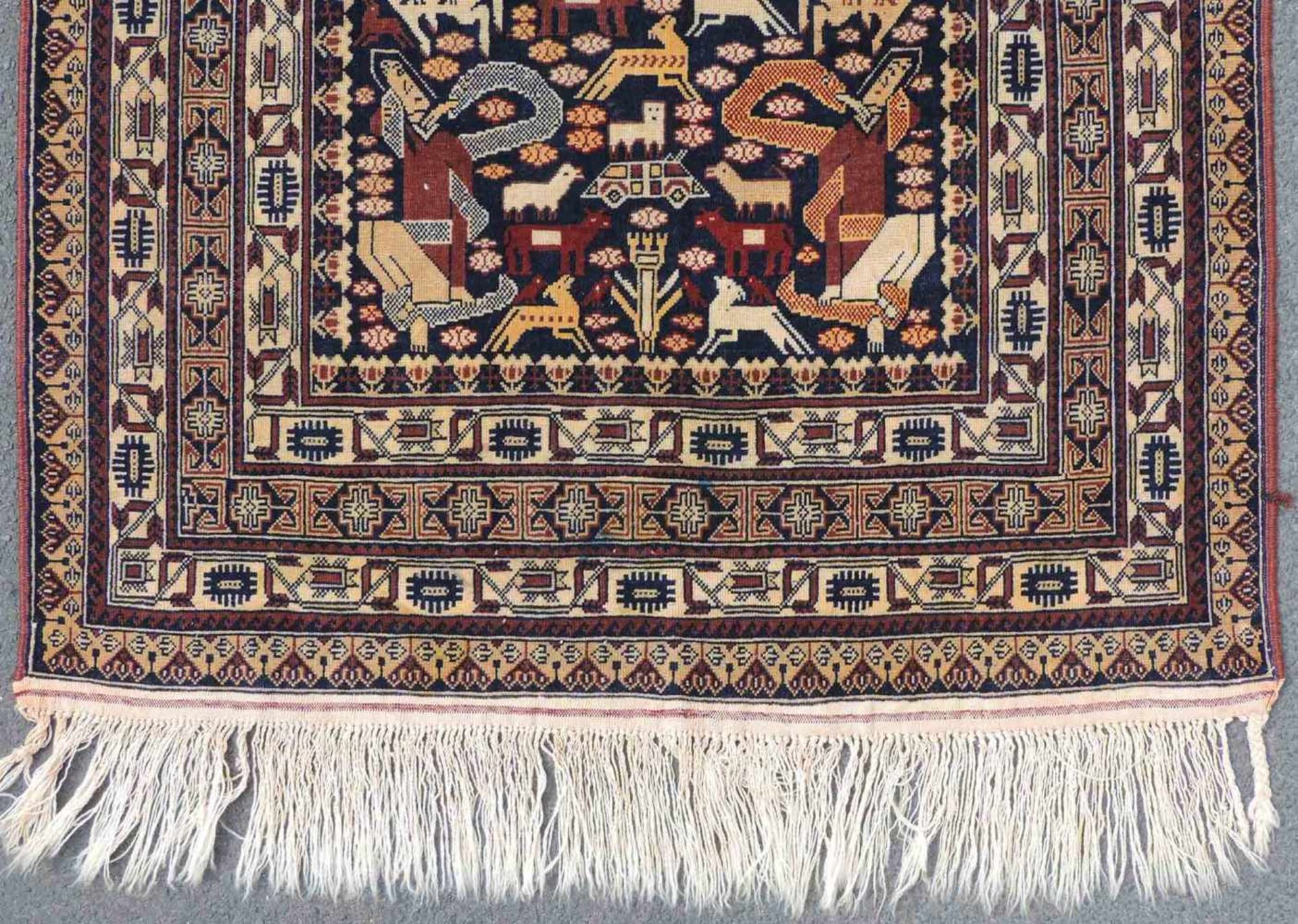 Mauri Stammesteppich. Afghanistan. Original Kriegsteppich aus der Zeit um 1980. 147 cm x 97 cm. - Image 2 of 6