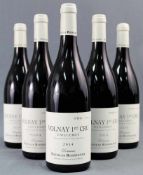 Volnay 1er Cru "Cailleret". 750 ml 13% Vol. 6 ganze Flaschen. Rotwein. Burgund. Frankreich.