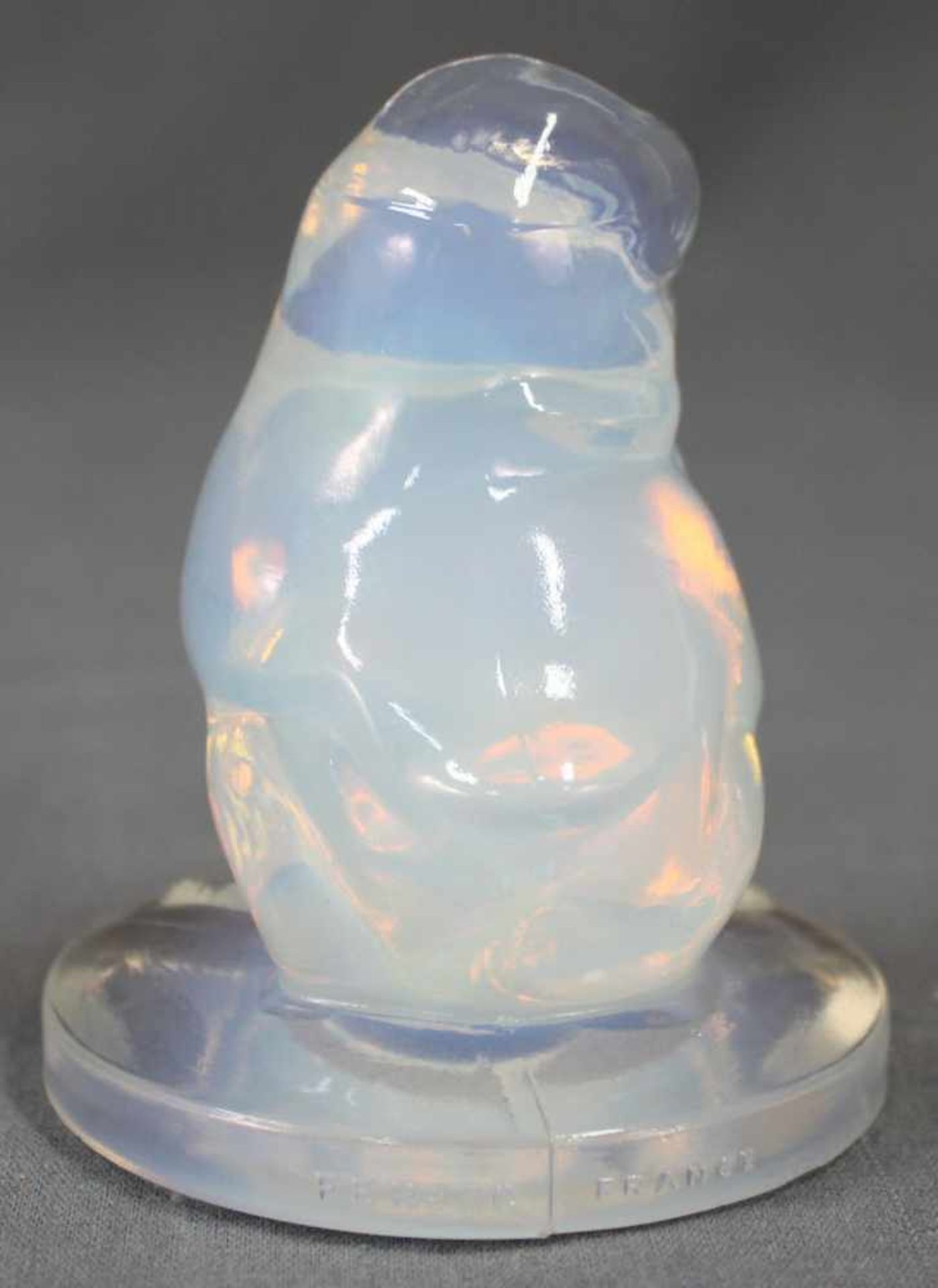 Ferjac France, Opalglas, "Spatz". 9 cm hoch. Signatur. Zustand siehe Fotos. Ferjac France, opal - Image 7 of 10