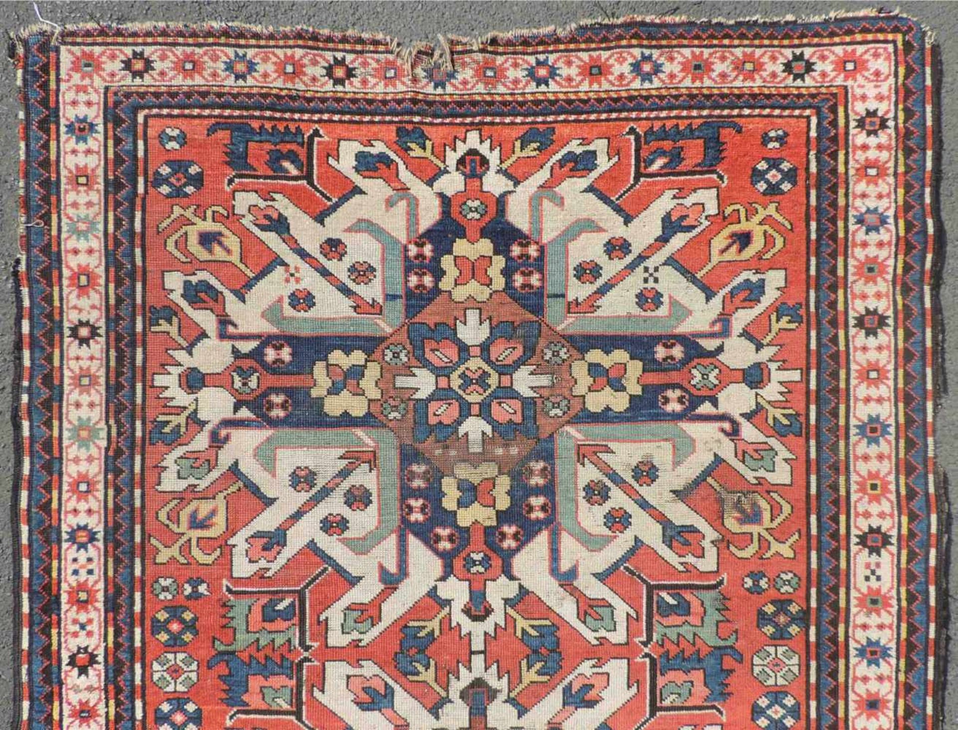Tschelaberd "Adler Kasak" Teppich. Kaukasus. Antik, um 1880. 266 cm x 120 cm. Handgeknüpft. Wolle - Image 7 of 12
