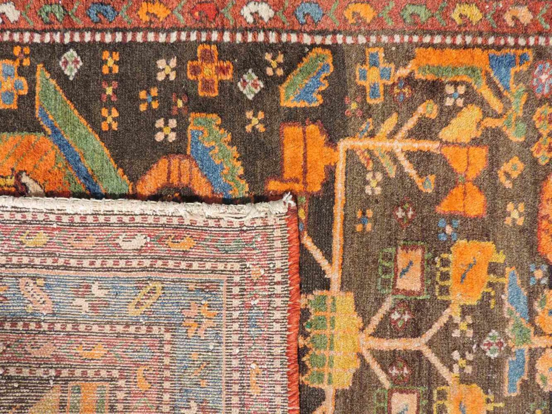 Hamadan Perserteppich. Iran. Alt, um 1910. 200 cm x 90 cm. Handgeknüpft. Wolle auf Baumwolle. - Image 4 of 7