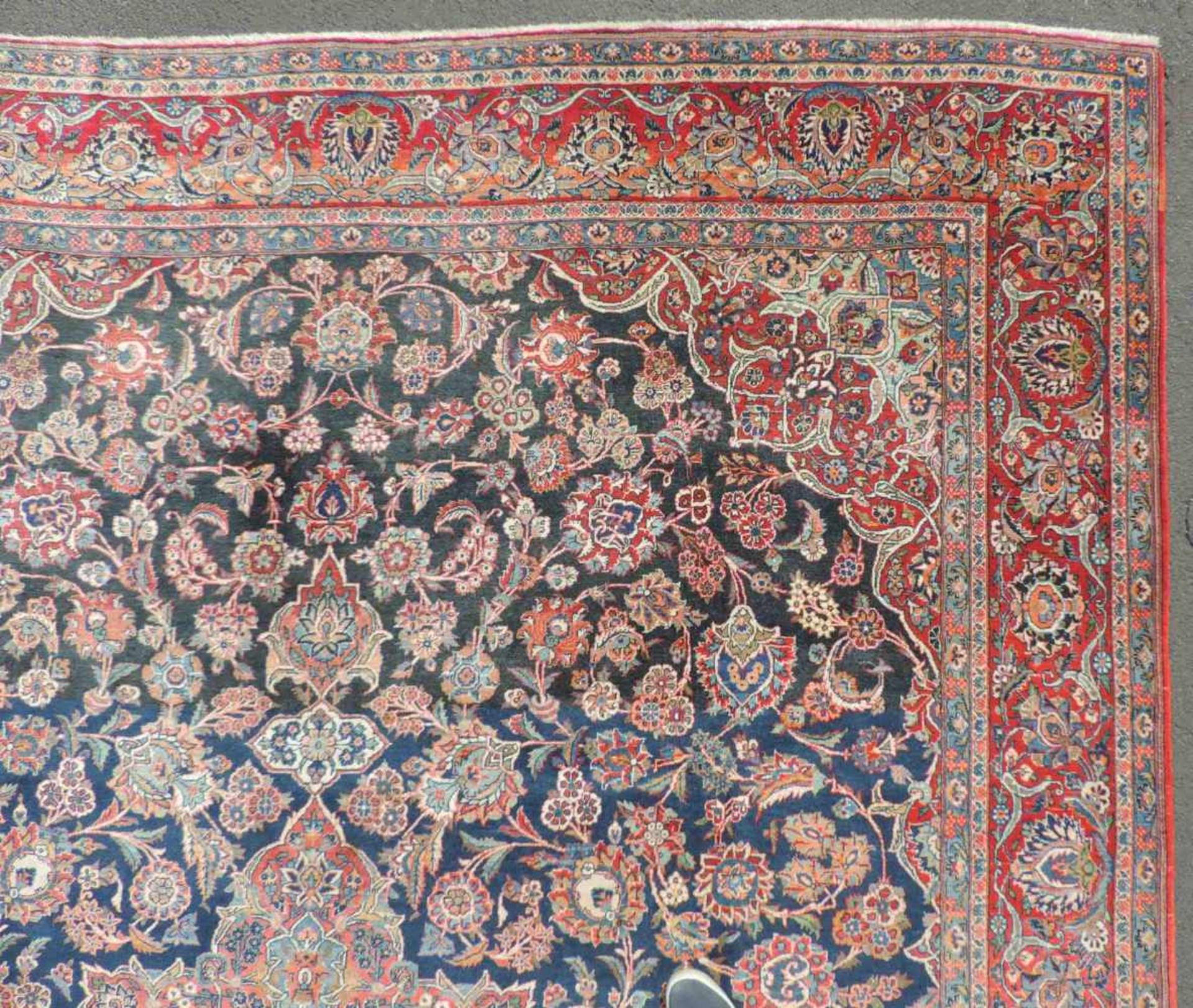 Keschan Perserteppich. Iran. Alt, um 1930. 404 cm x 290 cm. Orientteppich. Handgeknüpft. Korkwolle - Bild 9 aus 10