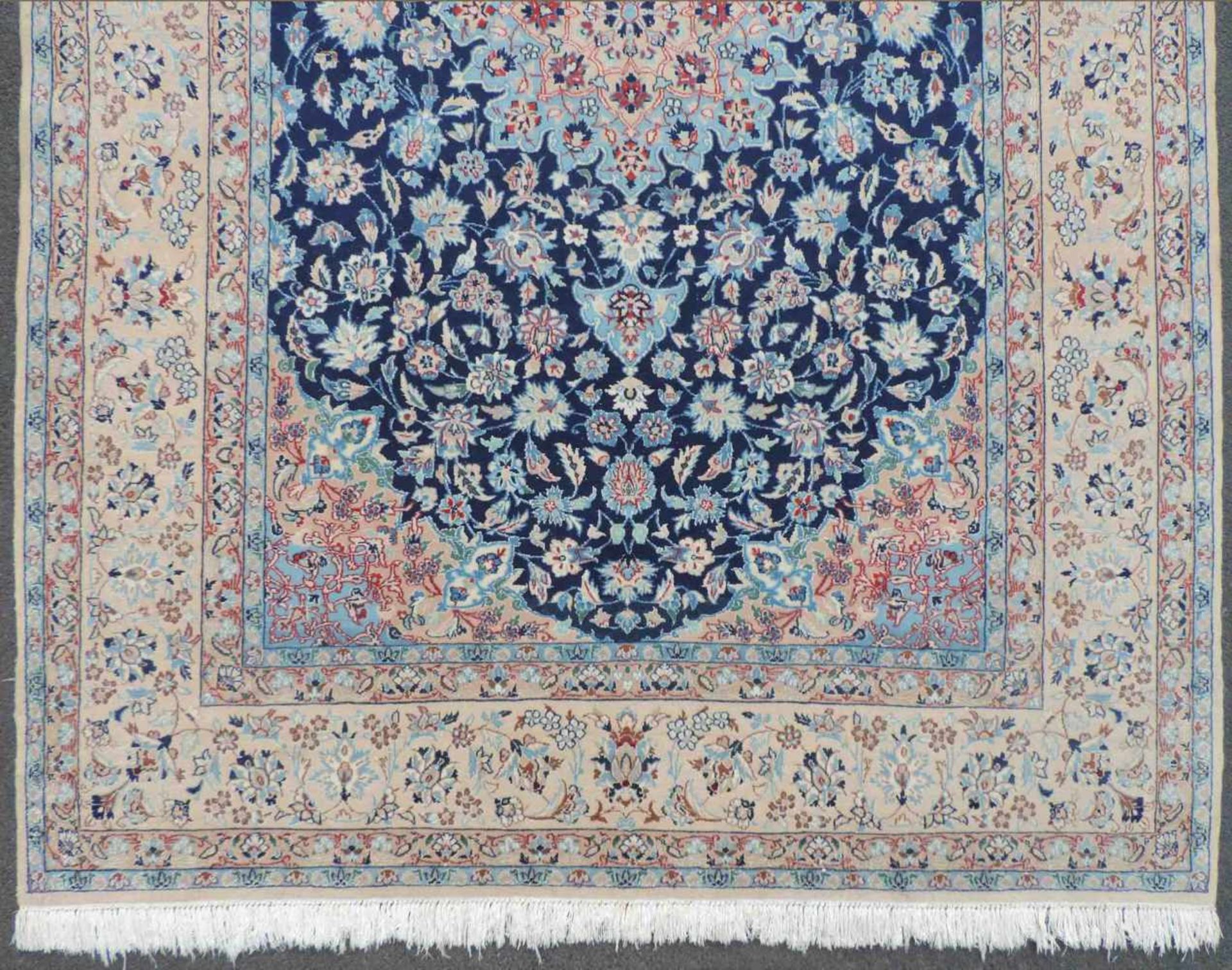 Nain Perserteppich. Iran. Feine Knüpfung. 265 cm x 178 cm. Orientteppich, handgeknüpft. Korkwolle - Bild 2 aus 6