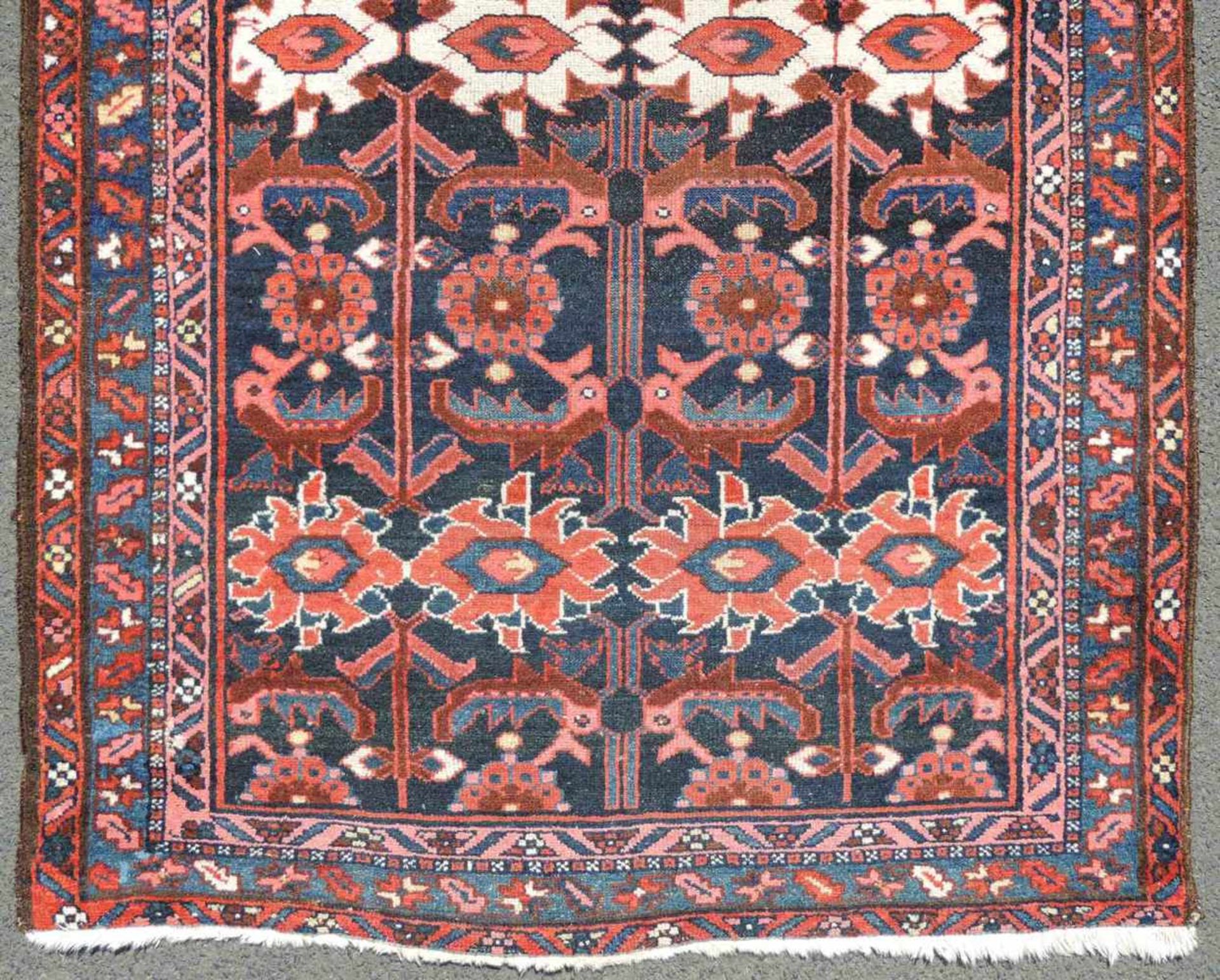 Bachtiar Perserteppich, Galerie. Iran. Alt, um 1920. 400 cm x 107 cm. Orientteppich, handgeknüpft. - Bild 2 aus 6