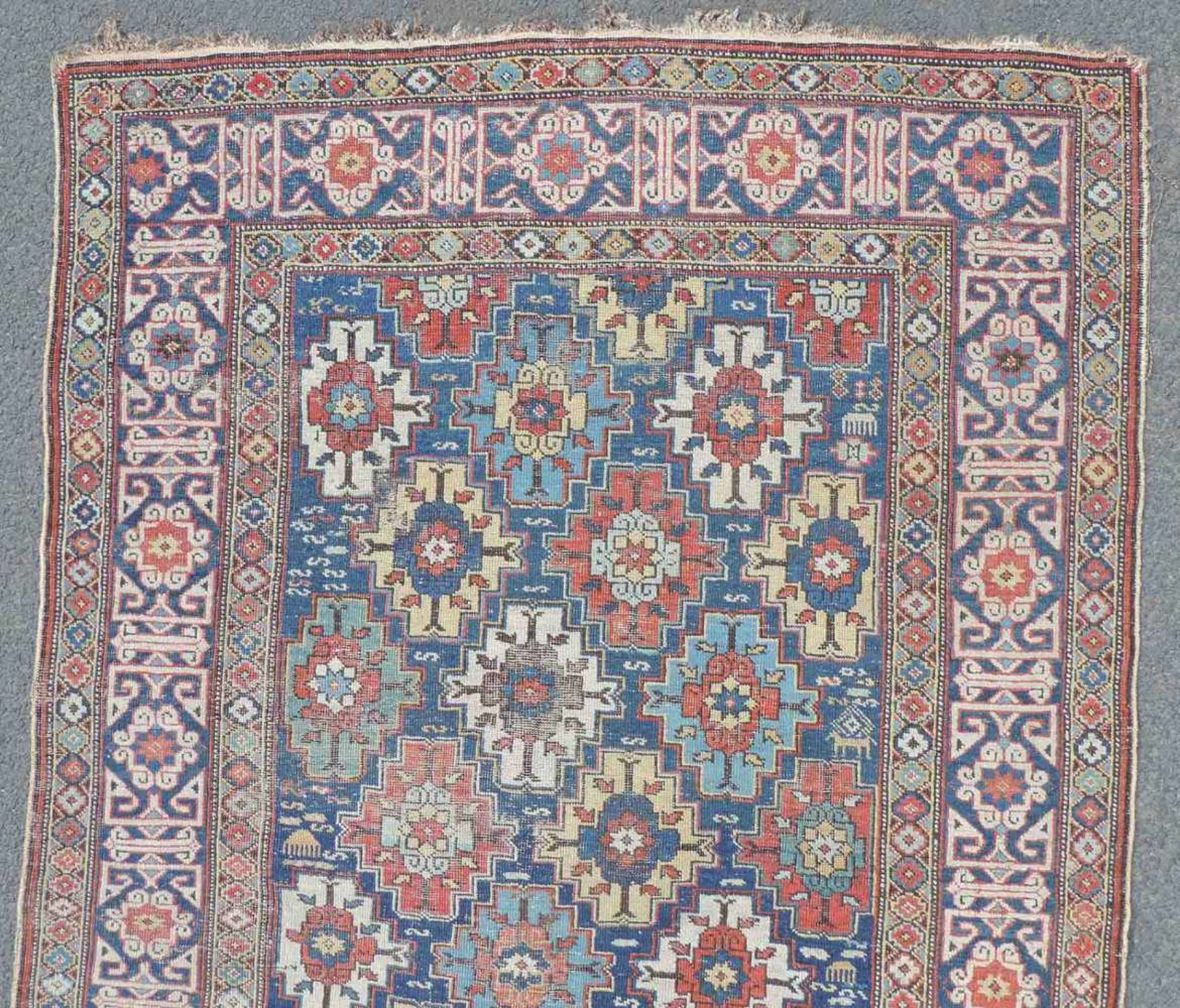 Schirwan Galerie Teppich. Kaukasus. Antik, um 1860. Feine Knüpfung. 307 cm x 106 cm. Handgeknüpft. - Bild 5 aus 9