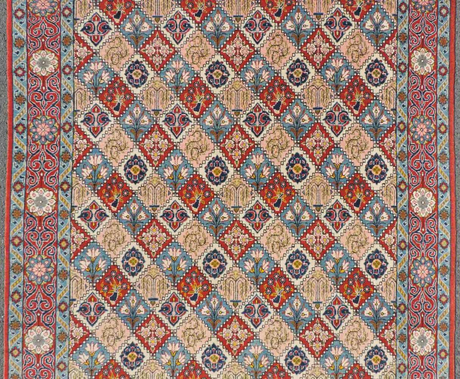 Ghom Perserteppich, Iran. Alt, Mitte 20. Jahrhundert. 208 cm x 137 cm. Orientteppich. - Bild 3 aus 6