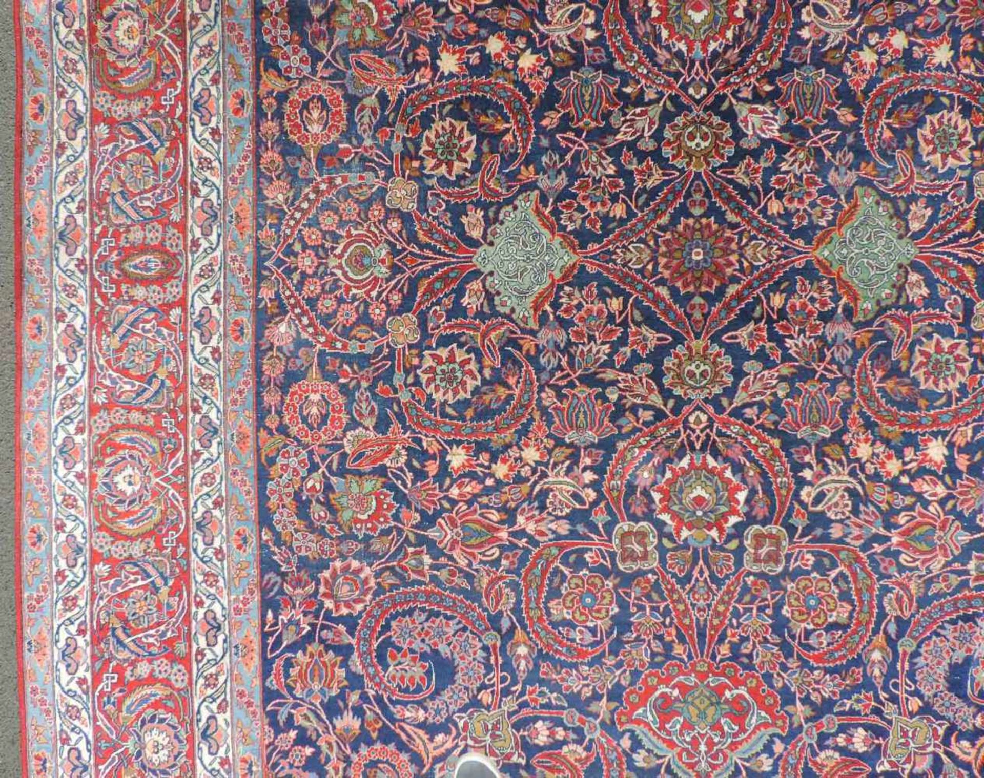 Keschan Perserteppich. Iran. Alt, um 1920. 354 cm x 260 cm. Orientteppich. Handgeknüpft. Korkwolle - Bild 5 aus 10