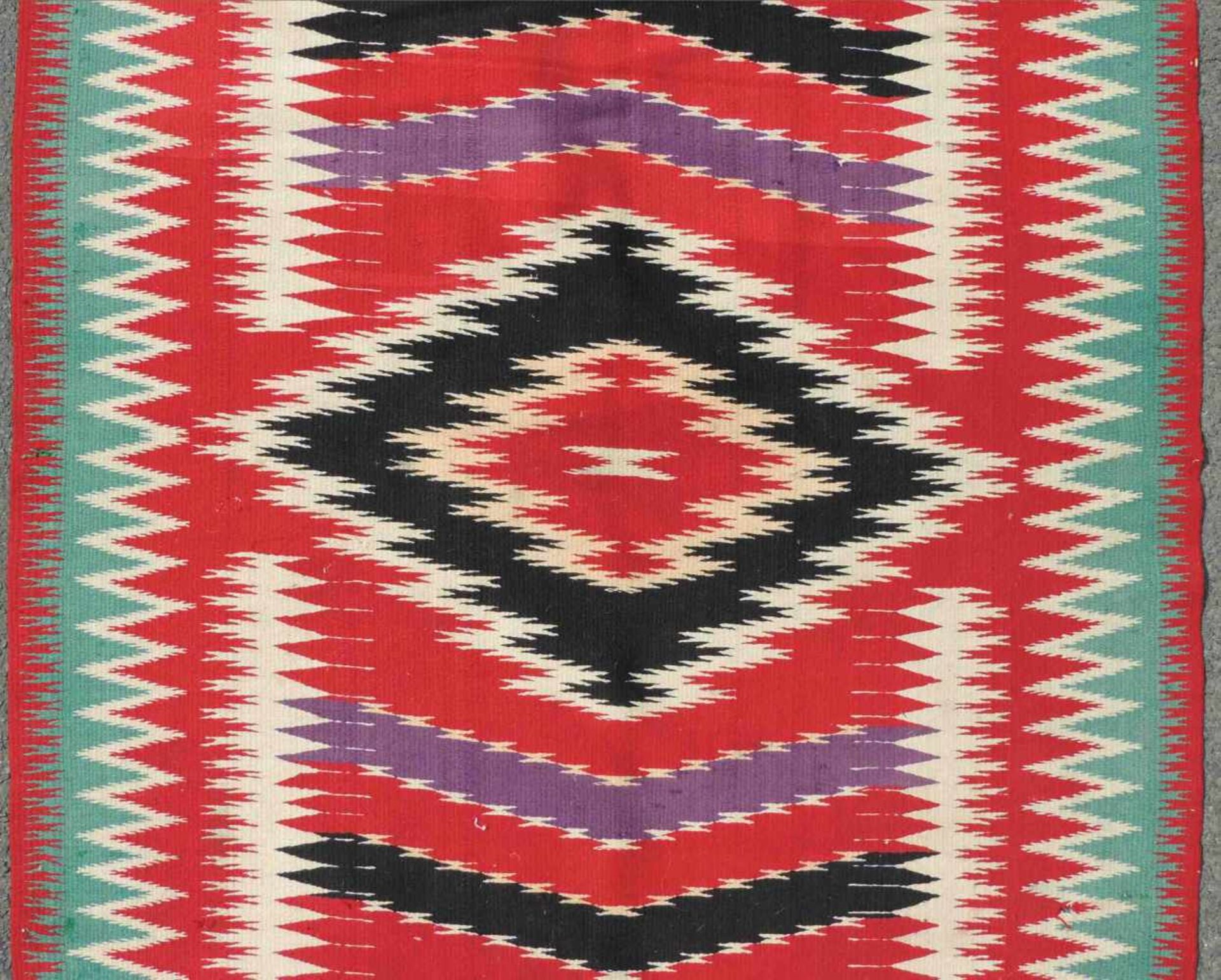 Serape. Süd West U.S.A. / Mexiko. Antik, um 1900. 194 cm x 105 cm. Handgewebt. Wolle auf - Image 3 of 6