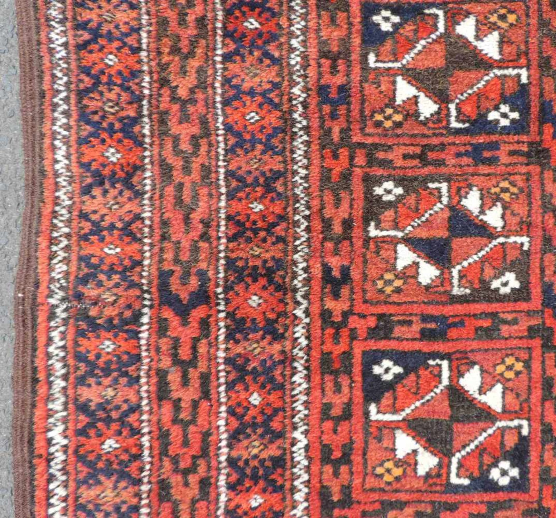 Belutsch Stammesteppich der Turkmenen. Chorassan. Iran. Alt, um 1920 217 cm x 129 cm. - Bild 5 aus 7