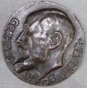 Benno ELKAN (1877 - 1960). "Gerhard Lucas Meyer - 1863 -, -1913-". Durchmesser 9 cm. 1,2 cm Dick.