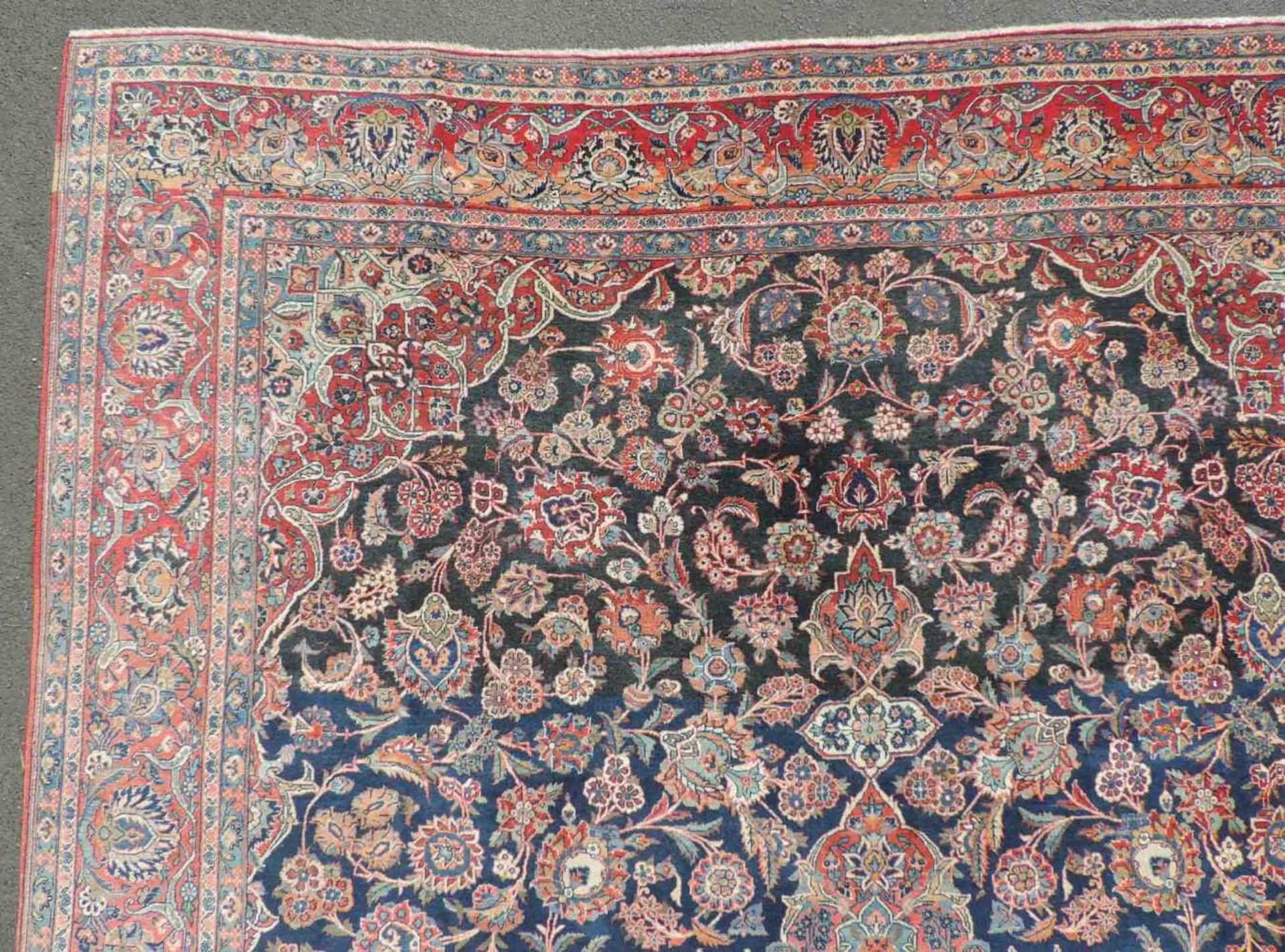 Keschan Perserteppich. Iran. Alt, um 1930. 404 cm x 290 cm. Orientteppich. Handgeknüpft. Korkwolle - Bild 8 aus 10