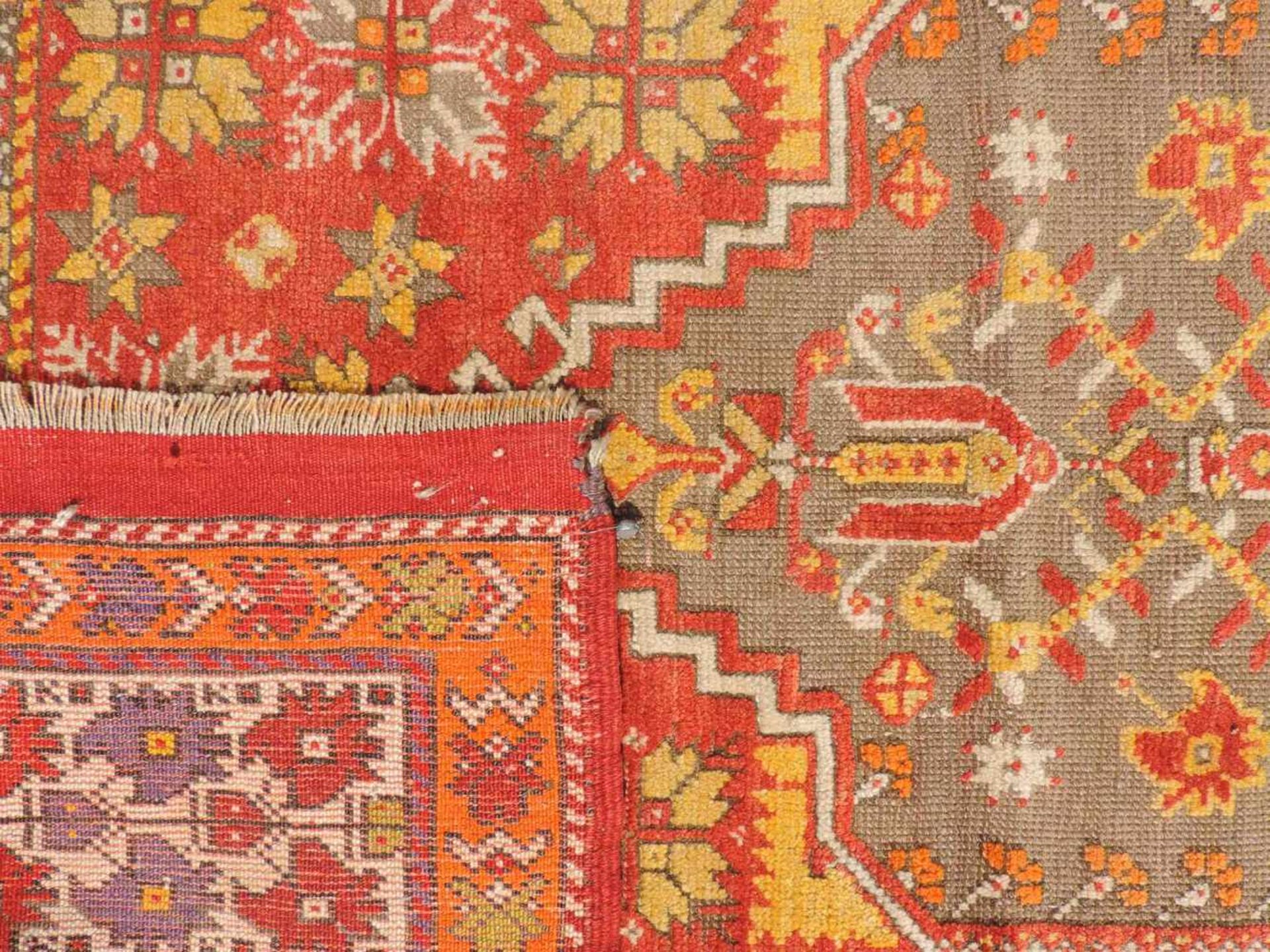 Mucur Gebetsteppich. Anatolien. Türkei. Antik, um 1870. 155 cm x 114 cm. Handgeknüpft. Wolle auf - Image 5 of 6
