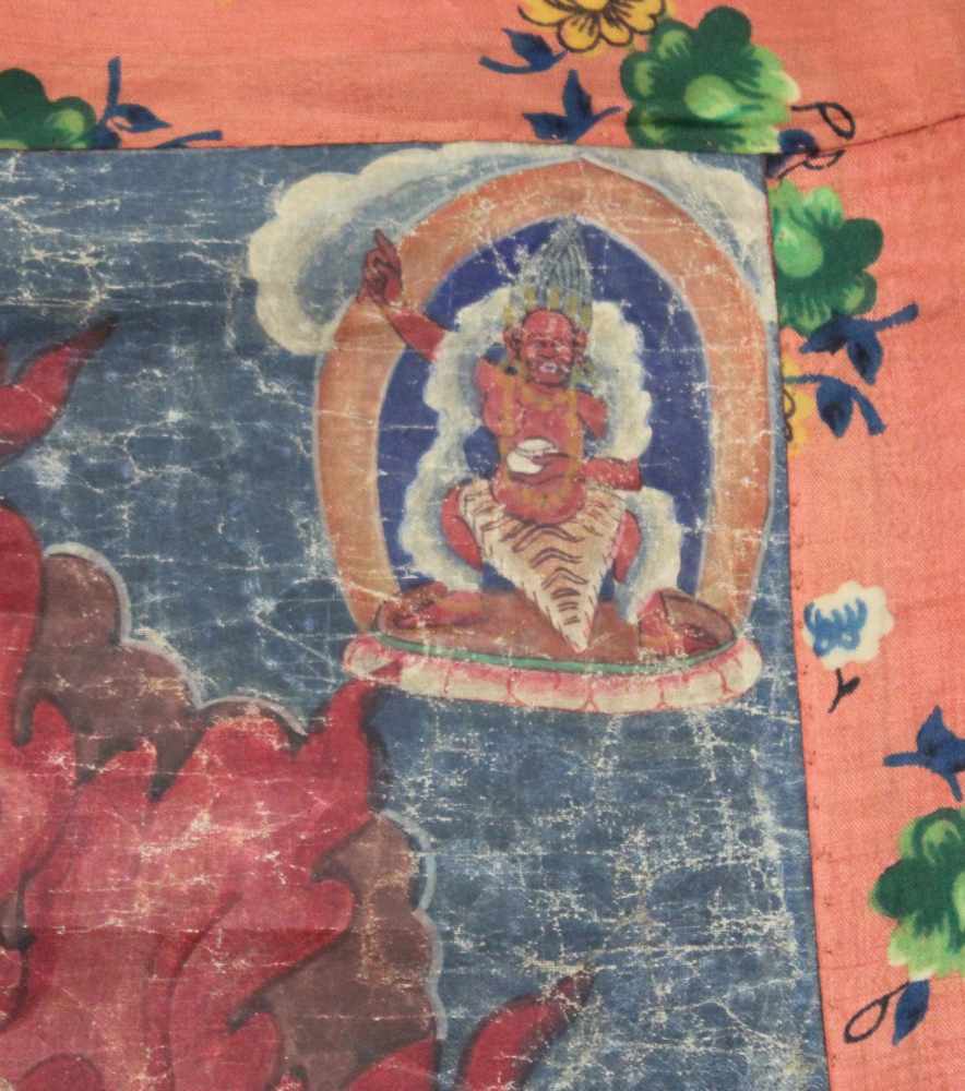 Thangka, China / Tibet alt. Lamaistische Schutzgottheit vor Flammenaureole.70 cm x 54 cm ohne - Image 12 of 13