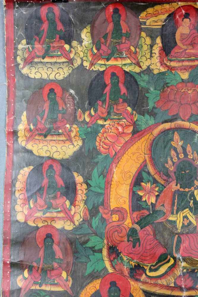 Thangka, China / Tibet alt. Wohl Shyama - Tara.57 cm x 44,5 cm. Gemälde. Dargestellt die - Image 4 of 7