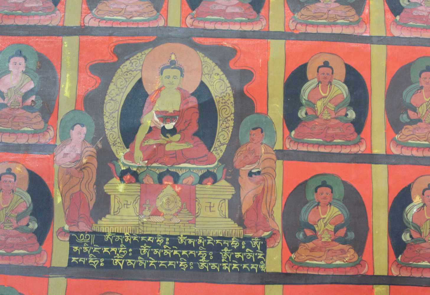 Wohl Gautama Buddha Thangka, China / Tibet alt.61 cm x 45,5 cm. Gemälde. 38 Zustände?Probably - Image 5 of 7