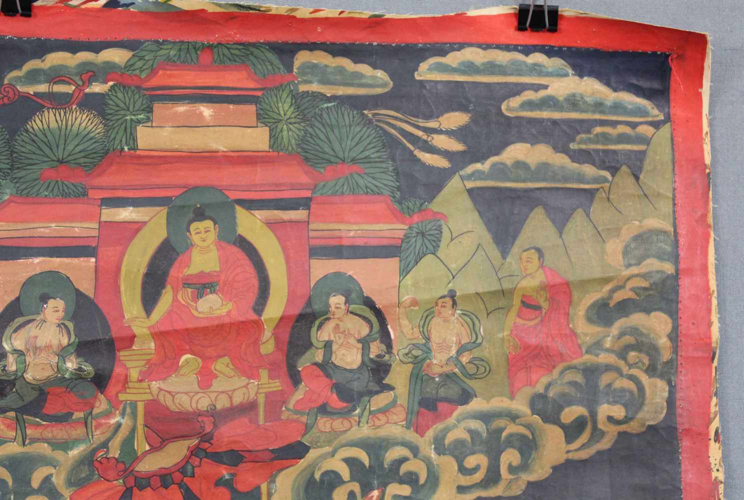 Buddha, Thangka, China / Tibet alt. ''Abstieg aus dem Himmel''.69 cm x 42 cm. Gemälde. Auf Wolken - Image 5 of 9