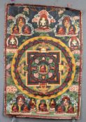 Weißer Buddha Mandala, China / Tibet alt.63,5 cm x 44 cm. Gemälde. Ein vielfigüriges Mandala mit