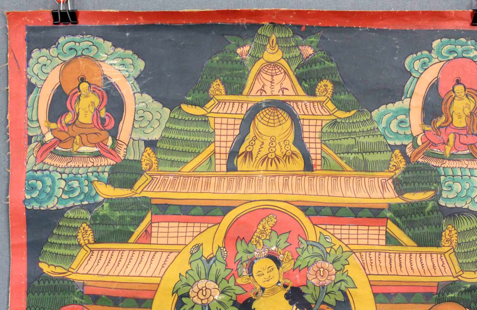 Goldgelbe Tara Thangka, China / Tibet alt.59 cm x 43 cm. Gemälde.Yellow Tara Thangka, China / - Image 6 of 8