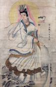 Rollbild. Göttin Guanyin. China / Japan. Weibliche Bodhisattva von Avalokiteshvara.136 cm x 52 cm.