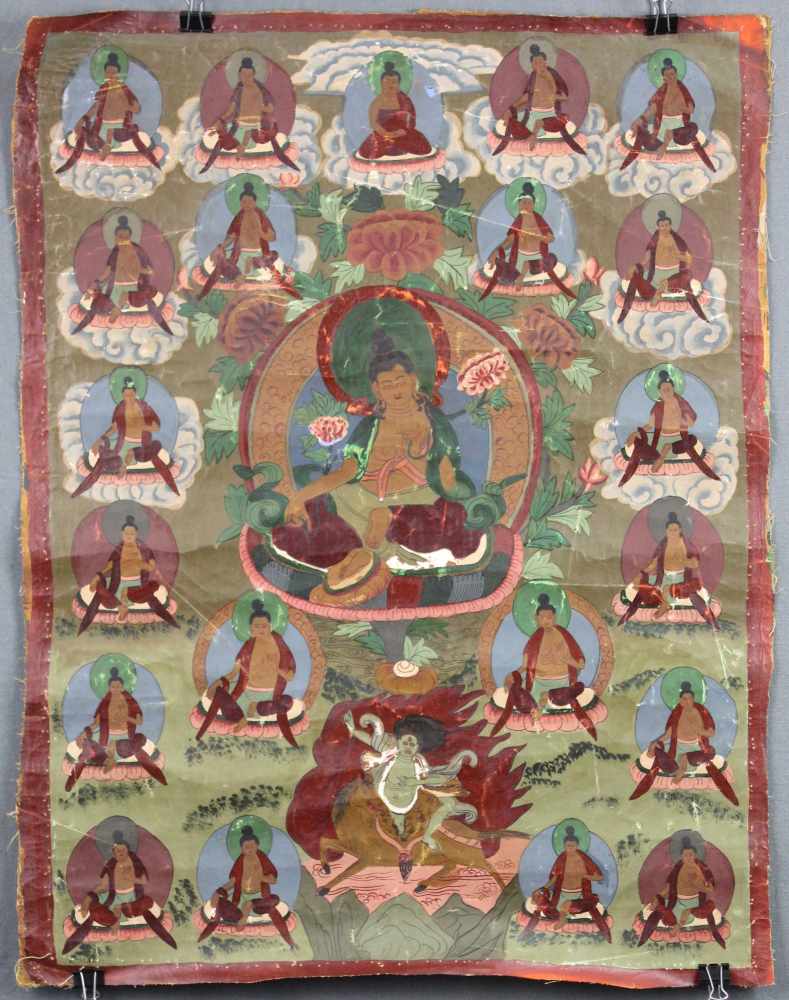 Grüne Tara af Lotusthron. Thangka, China / Tibet alt.60 cm x 46,5 cm. Gemälde. Begleitet wird die