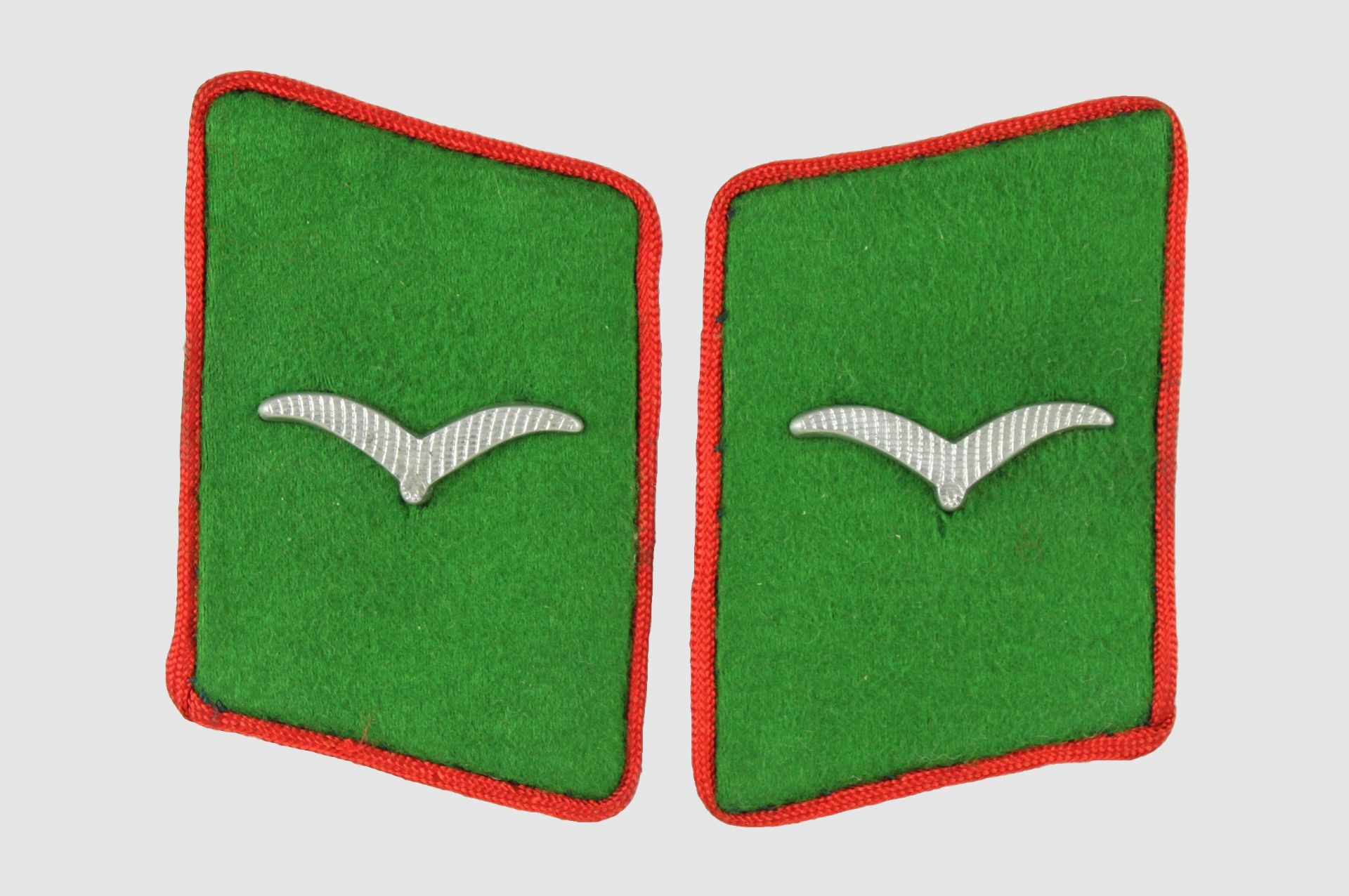 Paar Kragenspiegel und 3 verschiedene Tätigkeitsabzeichen für Flieger - Mannschaften der - Bild 2 aus 2