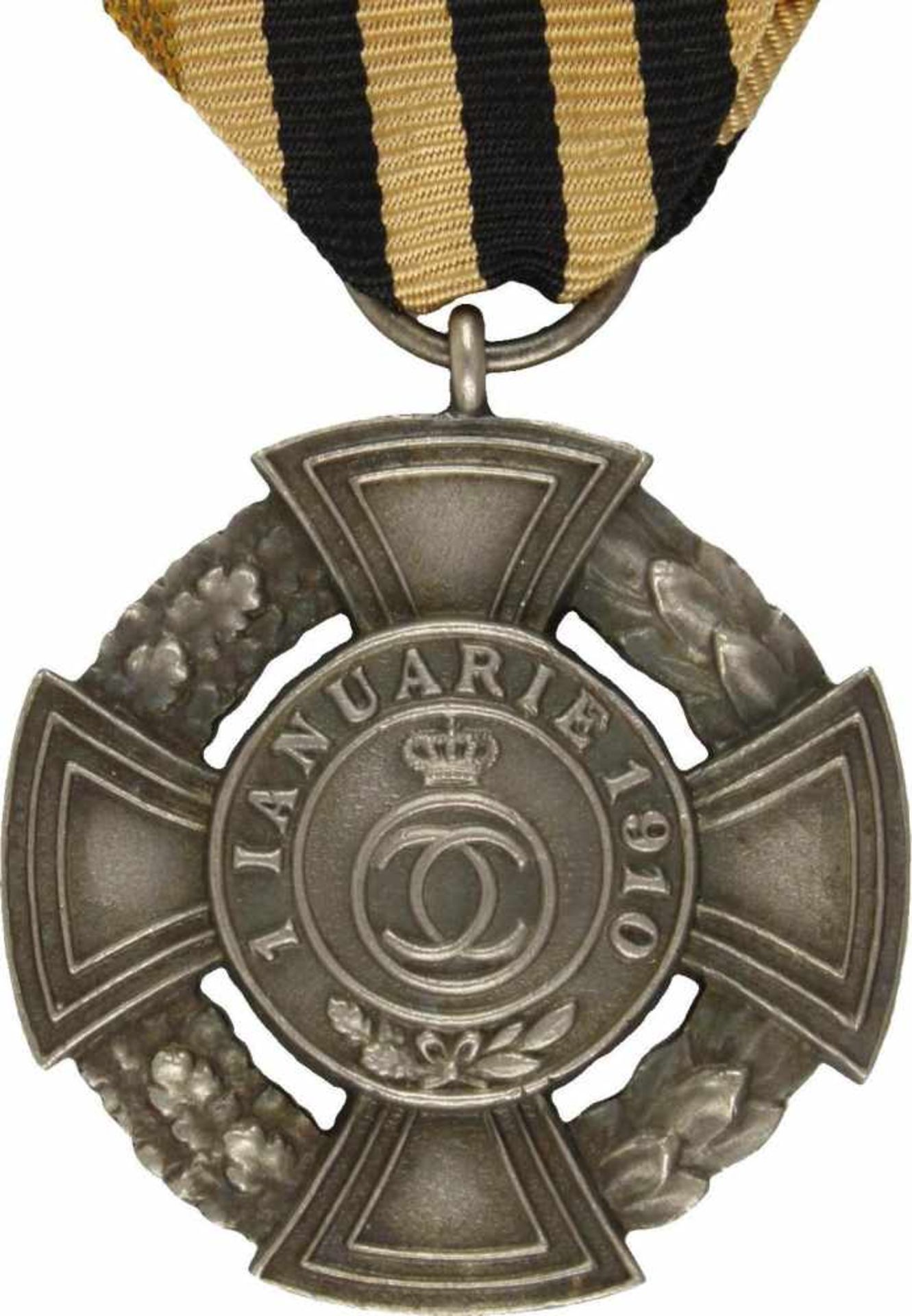 Königl. Rumänischer Ordendes Regierenden Hauses, Silbernes Verdienstkreuz. Kreuz Bronze