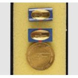 Medaillefür hervorragende Leistungen im Verkehrswesen der DDR, Medaille goldfarben, mit