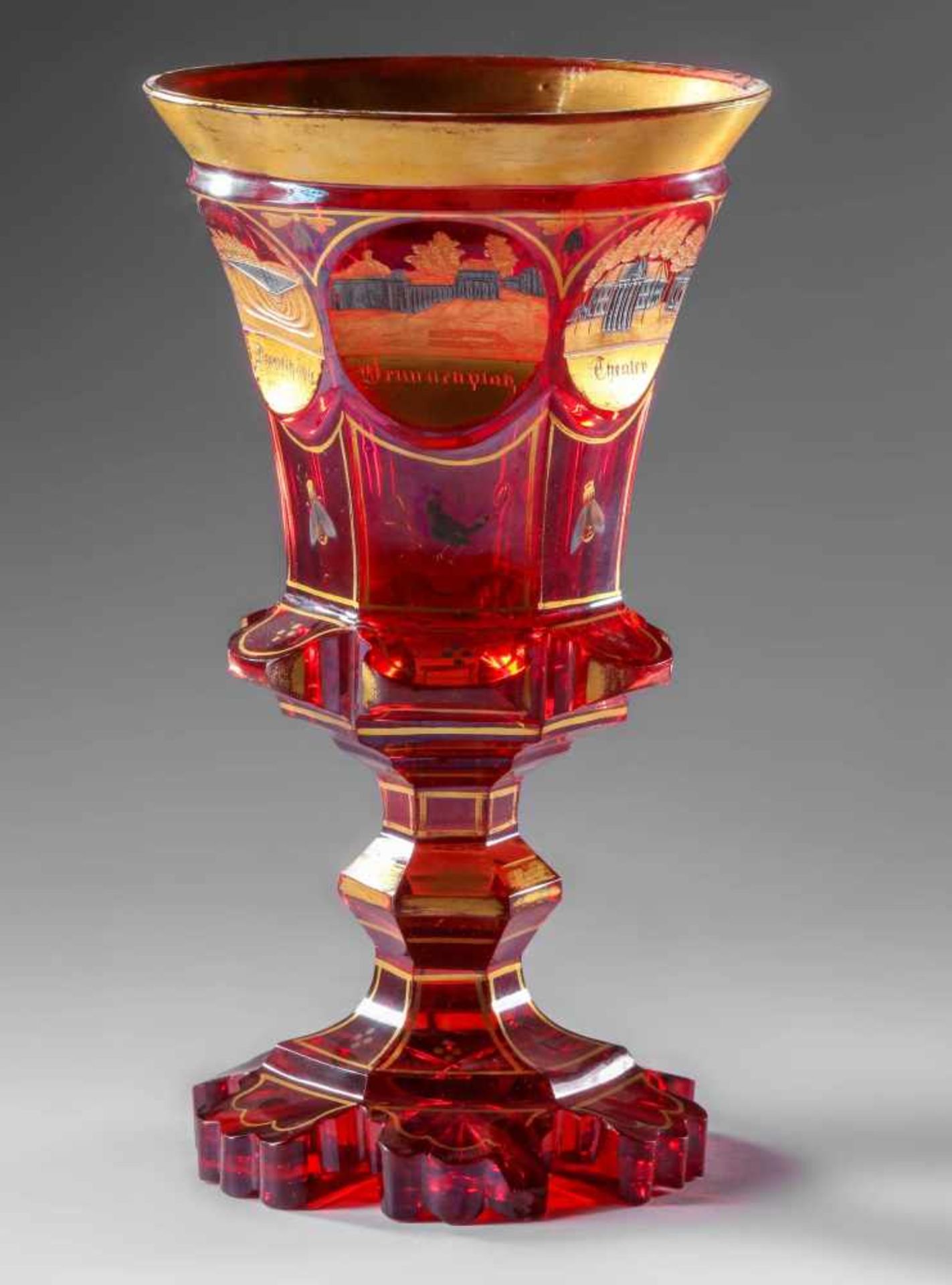 Biedermeier Pokal,rubiniertes Glas, vergoldet und geritzt, schauseitig in einem Medaillon geritzt "