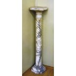 VEINED WHITE MARBLE COLUMN, 20TH CENTURY. h. cm. 102. COLONNINA IN MARMO BIANCO VENATO, XX SECOLO