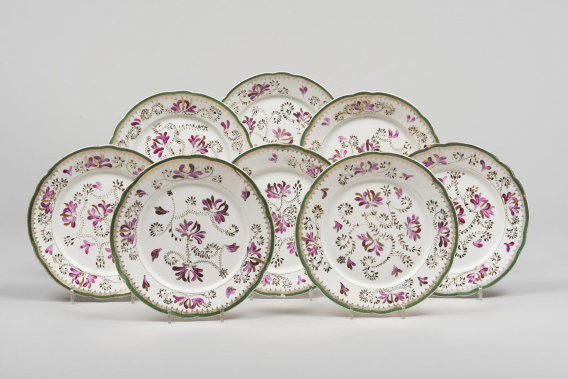 EIGHT BEAUTIFUL PORCELAIN DISHES, GINORI EARLY 20TH CENTURY in white enamel with decorums to flowers