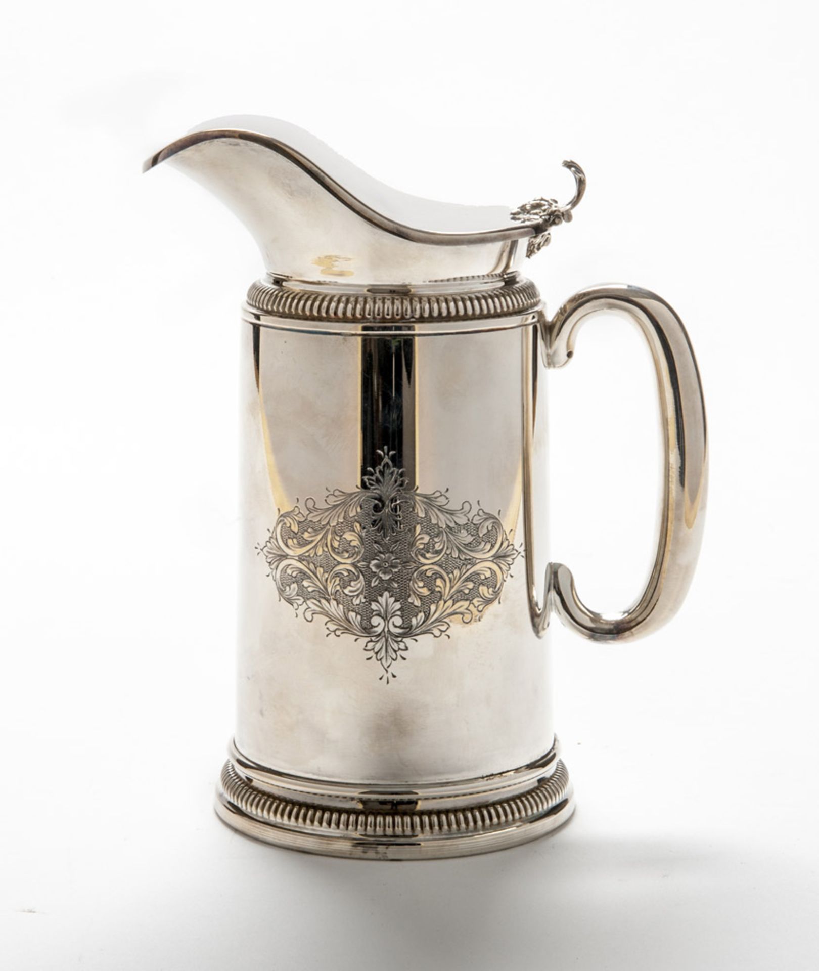 SILVER THERMOS, PUNCH MILAN HENRY MESSALUN POST 1968 to smooth body with fluted edges. Measures