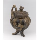 PISSIDE ETRUSCA, VIII - VII SECOLO B.C. in purified grey mixture. Spherical cup, cap cover with